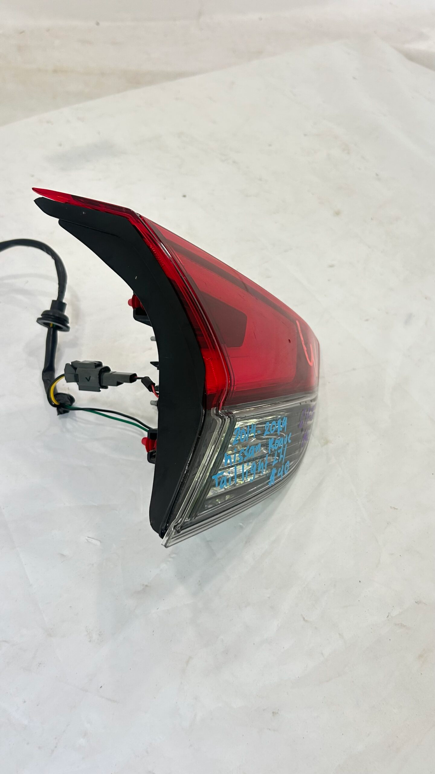 2014-2020 Nissan Rogue Driver inner taillight