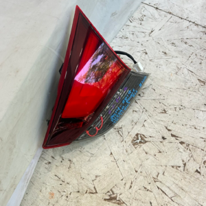 2014-2020  Nissan Rogue Passenger inner Taillight - Image 3