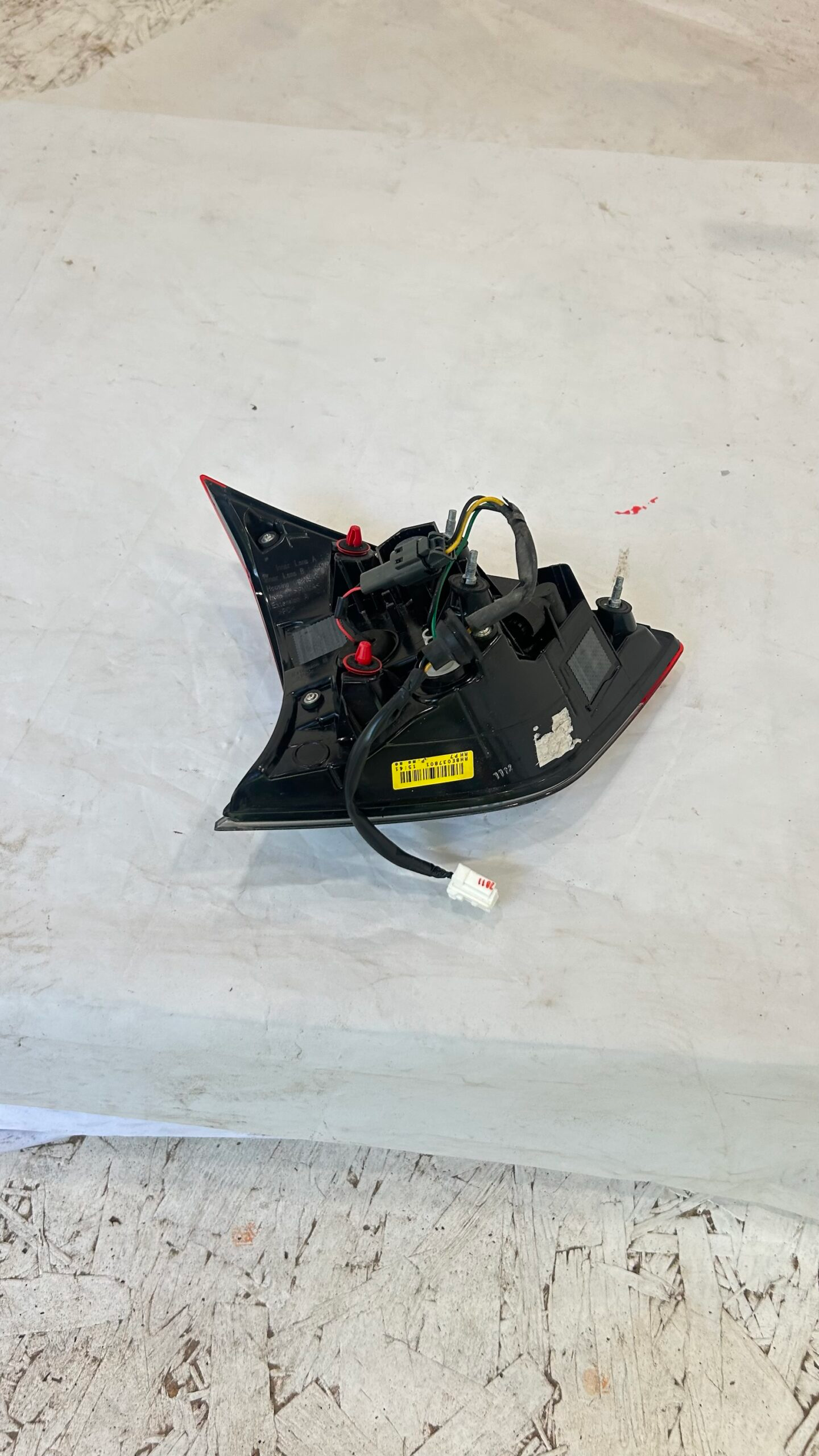 2014-2020  Nissan Rogue Passenger inner Taillight