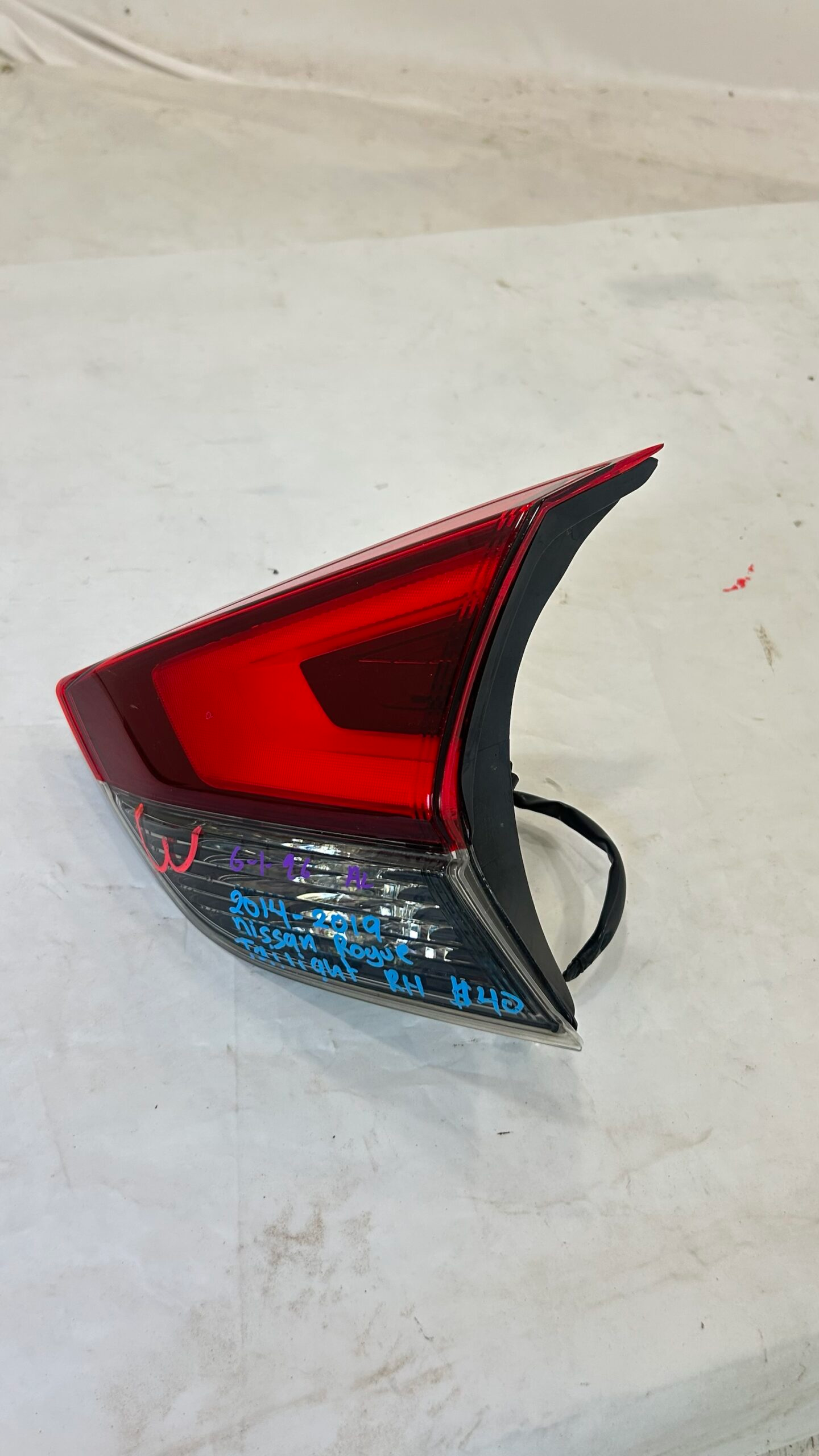 2014-2020  Nissan Rogue Passenger inner Taillight