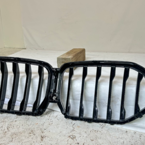 2020 -2024 BMW X6 M Sport series G06 Grille - Image 4