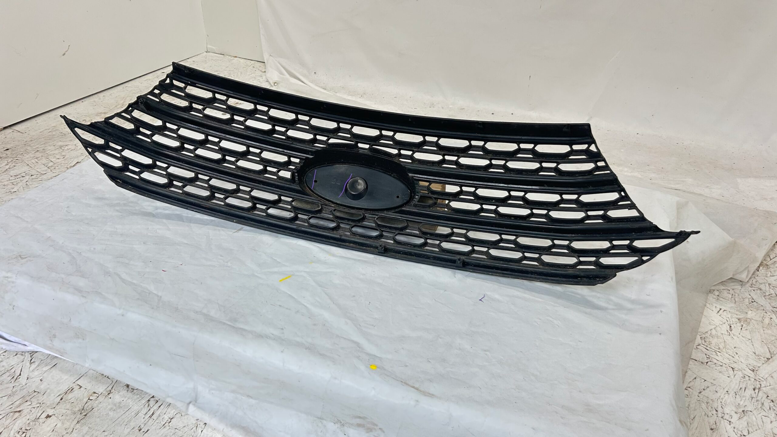 2020-2021 Ford Explorer Gloss Black Grille