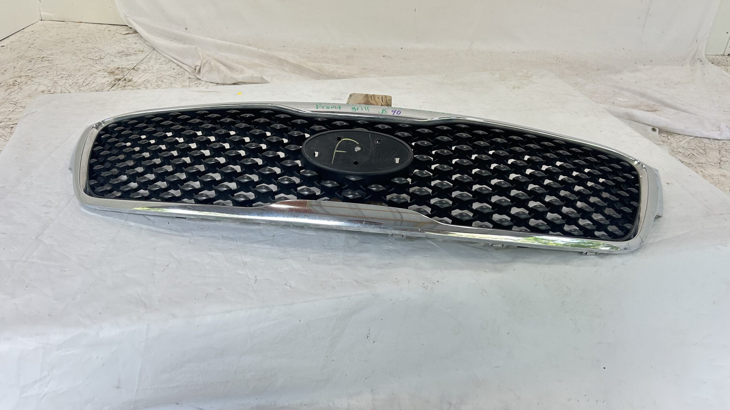 2016-2018 KIA Sorento Grille