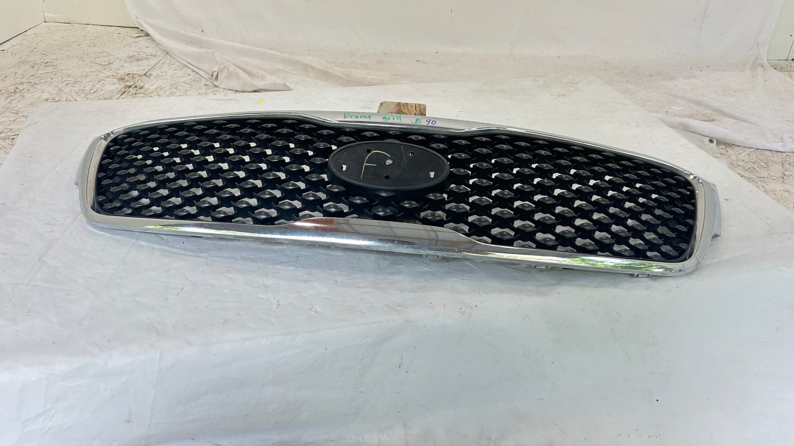 2016-2018 KIA Sorento Grille