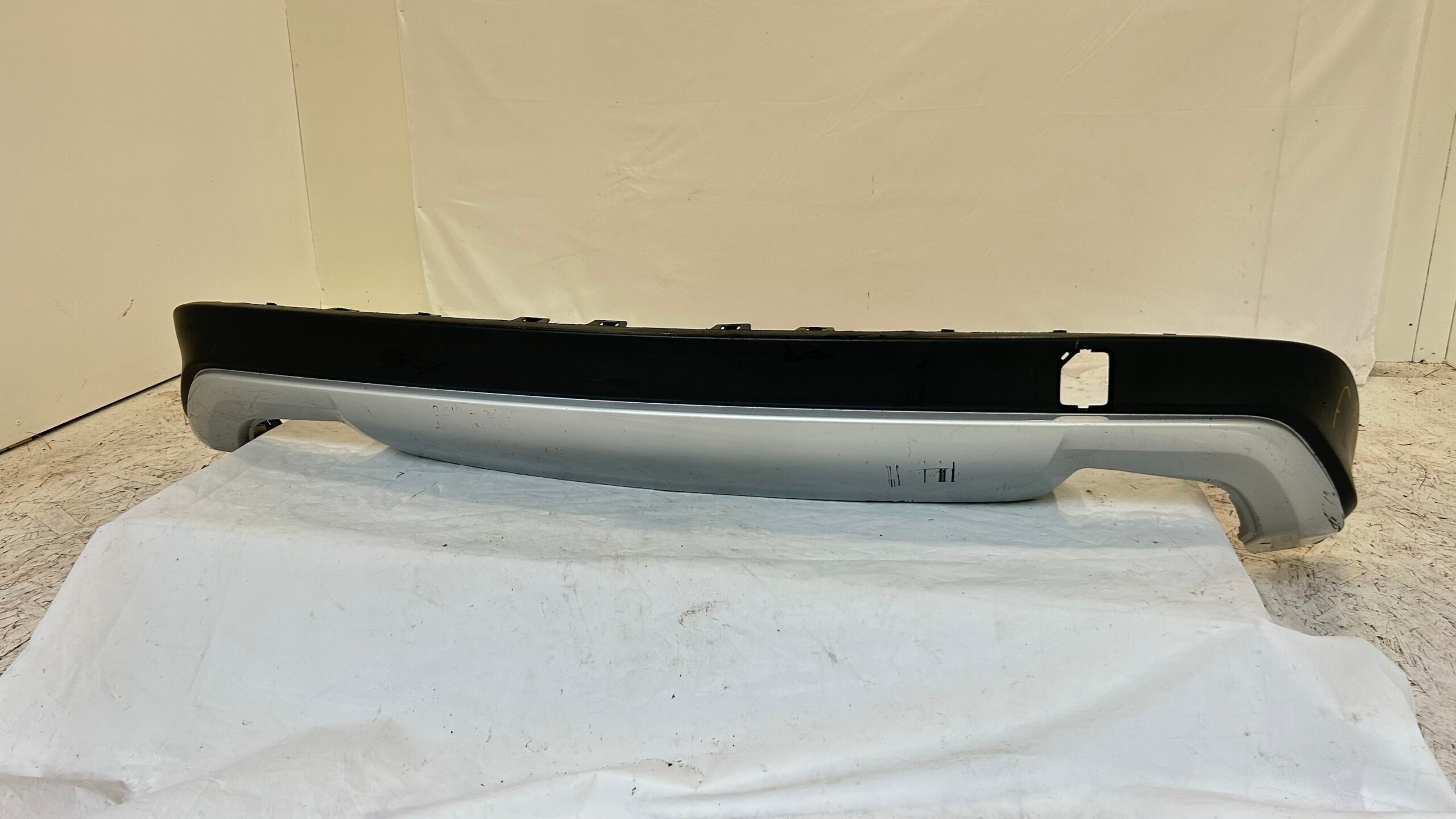 2019-2020 Infiniti QX50 rear bumper lower valance