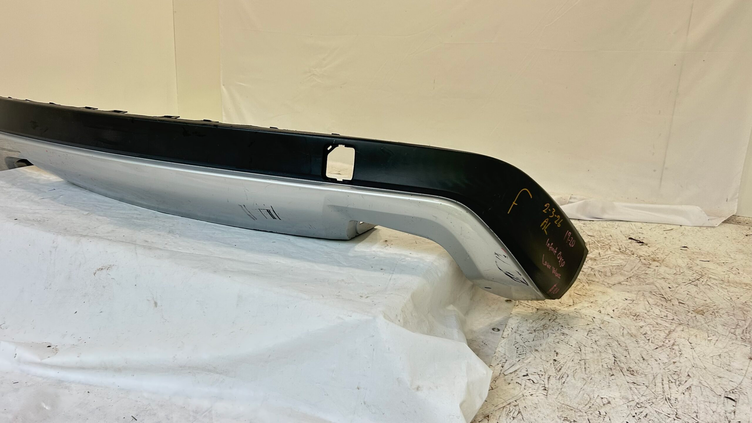2019-2020 Infiniti QX50 rear bumper lower valance