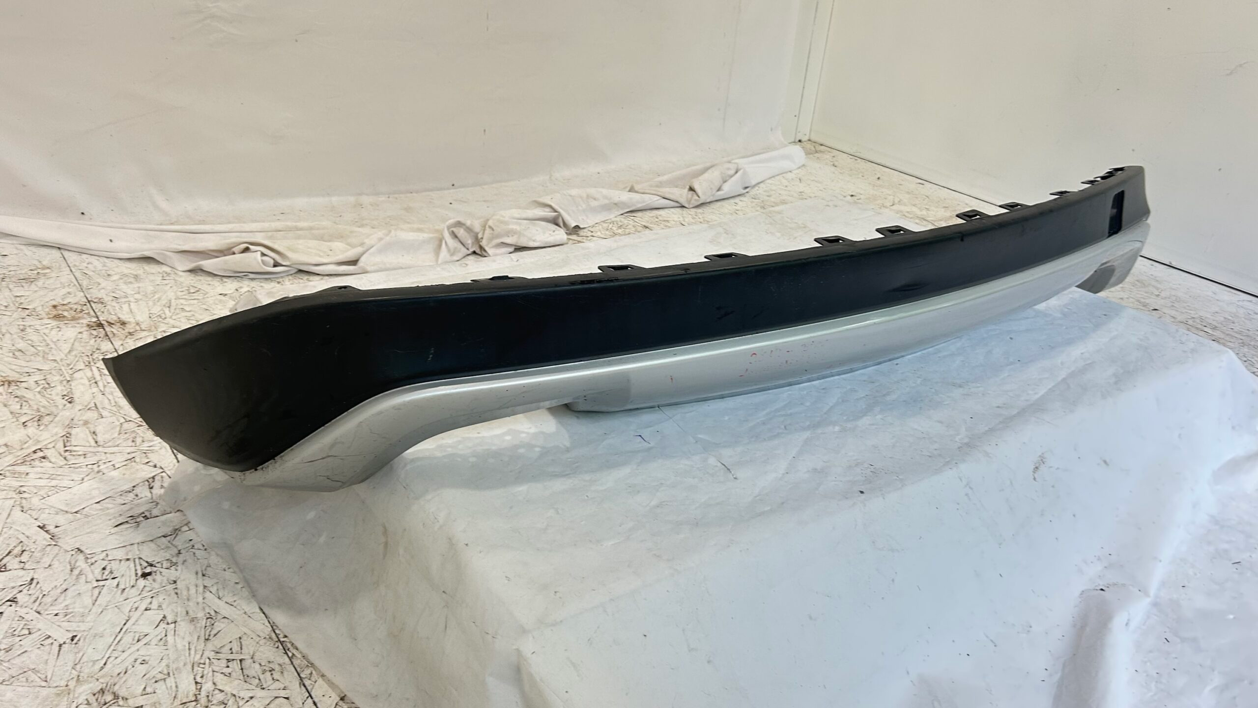 2019-2020 Infiniti QX50 rear bumper lower valance