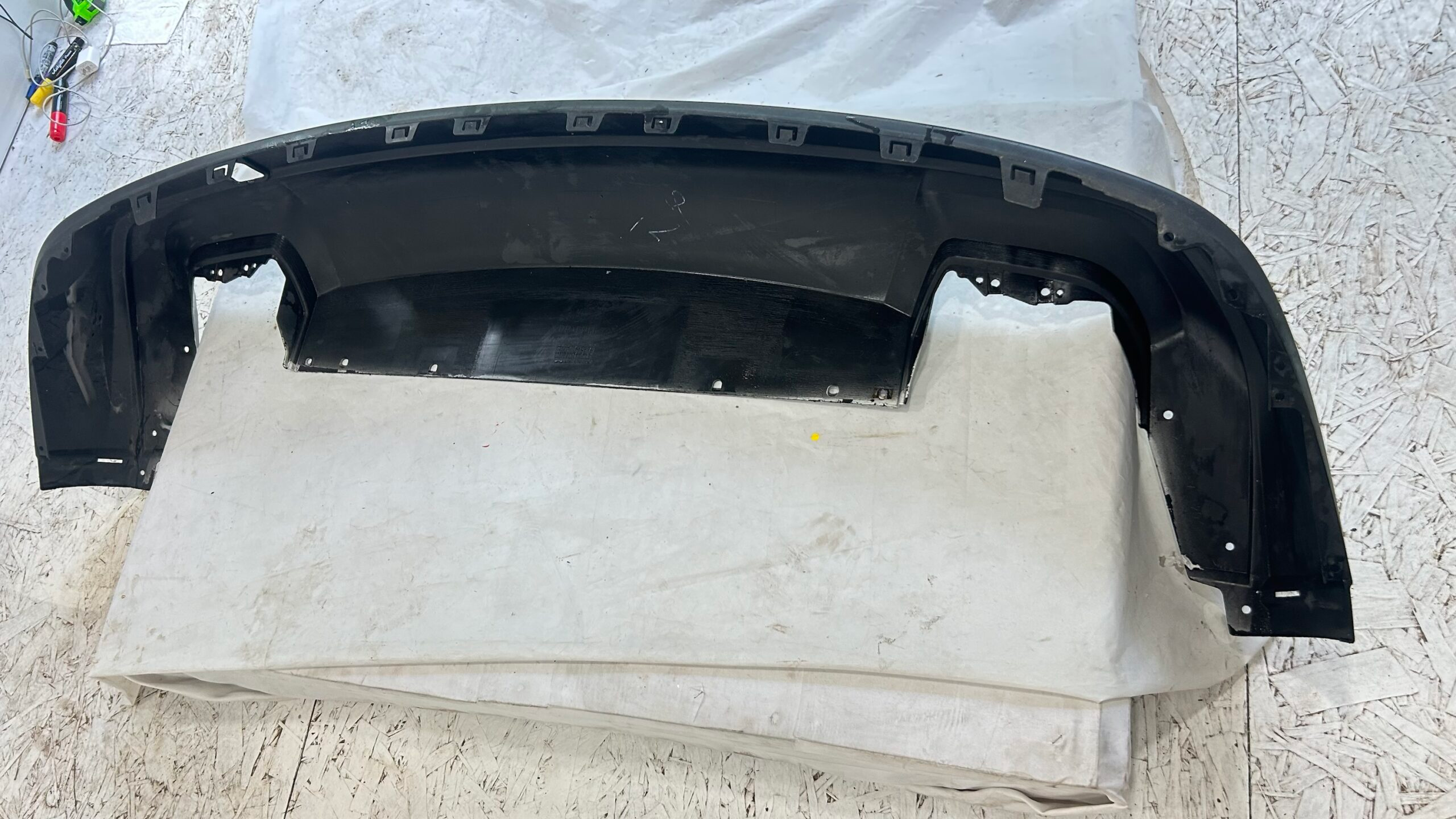 2019-2020 Infiniti QX50 rear bumper lower valance