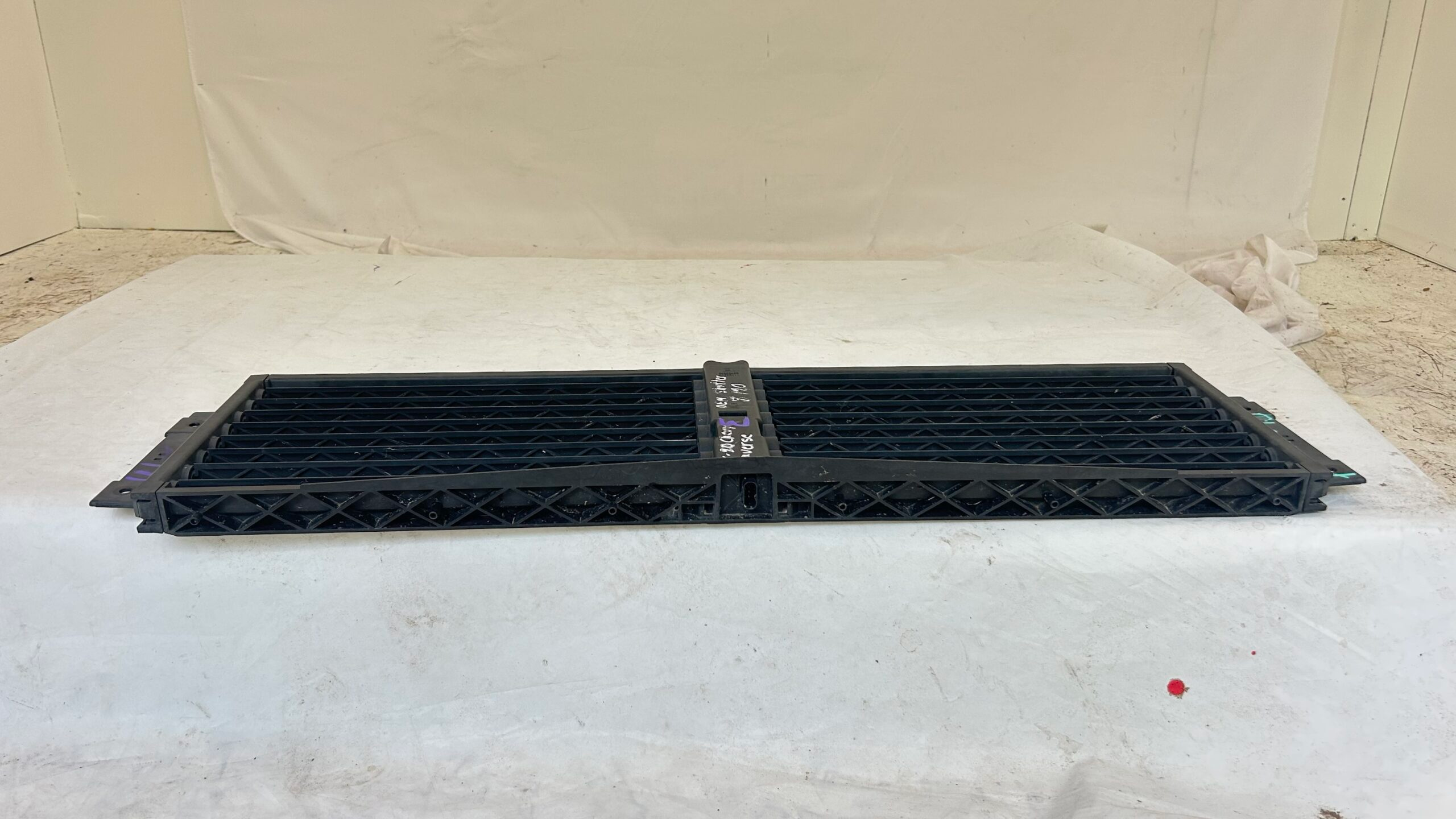 2018-2021 Chevy Traverse Shutter