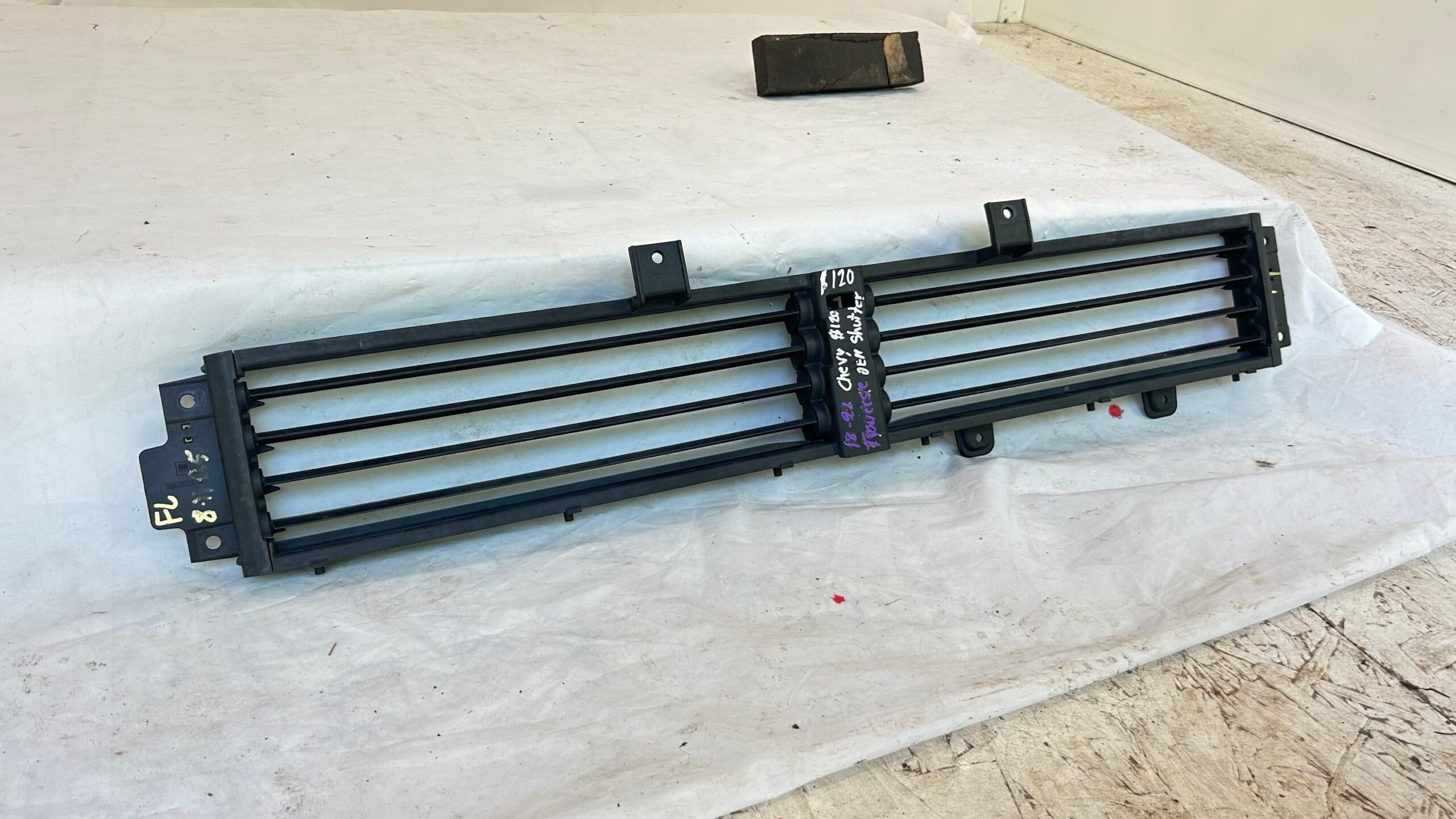 2018-2021 Chevy Traverse Lower air Shutter