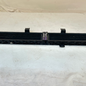 2018-2021 Chevy Traverse Lower air Shutter - Image 3