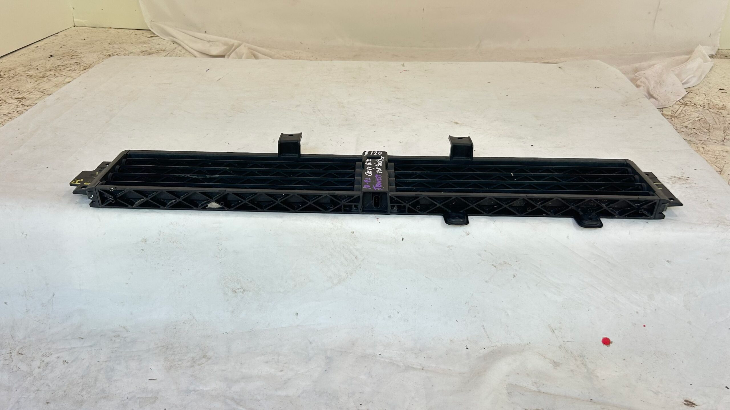 2018-2021 Chevy Traverse Lower air Shutter
