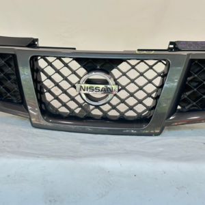 2007-2015 Nissan Armada Painted Grille - Image 12