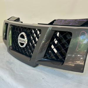 2007-2015 Nissan Armada Painted Grille - Image 9