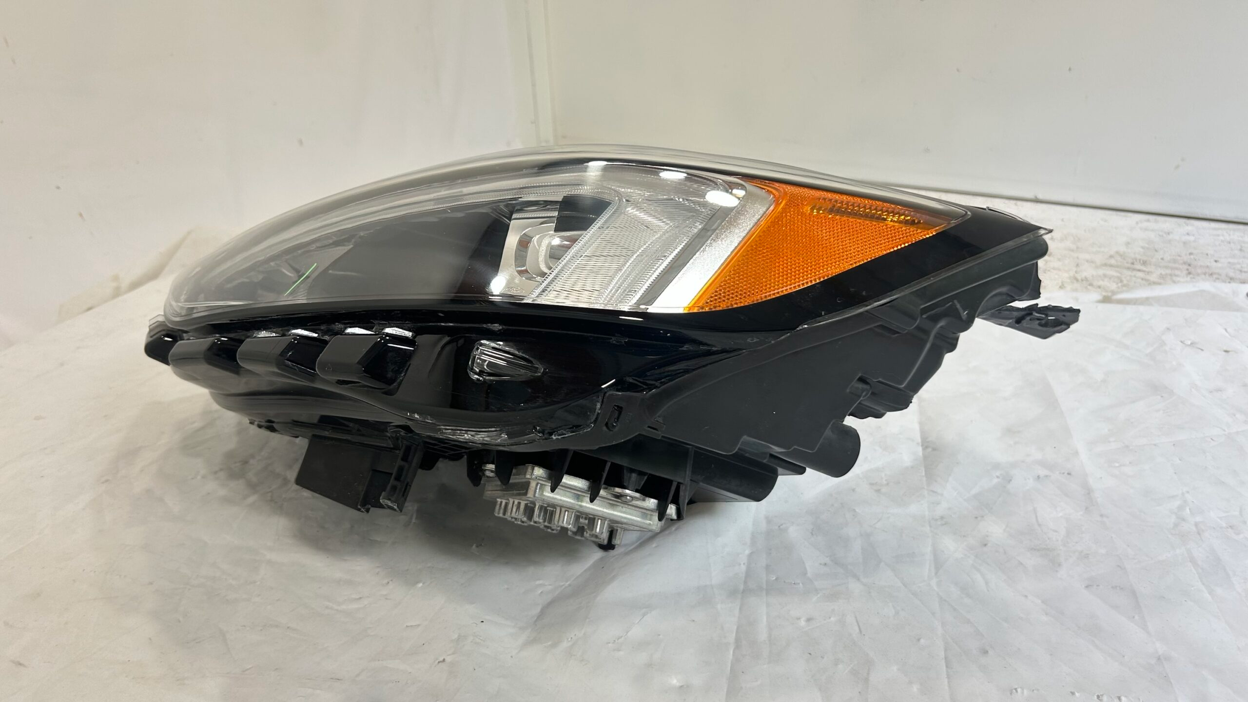 2019-2024 Ford Edge Driver Headlight Full LED