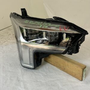 2022-2025 Toyota Tundra Passenger Headlight Full LED - Image 13
