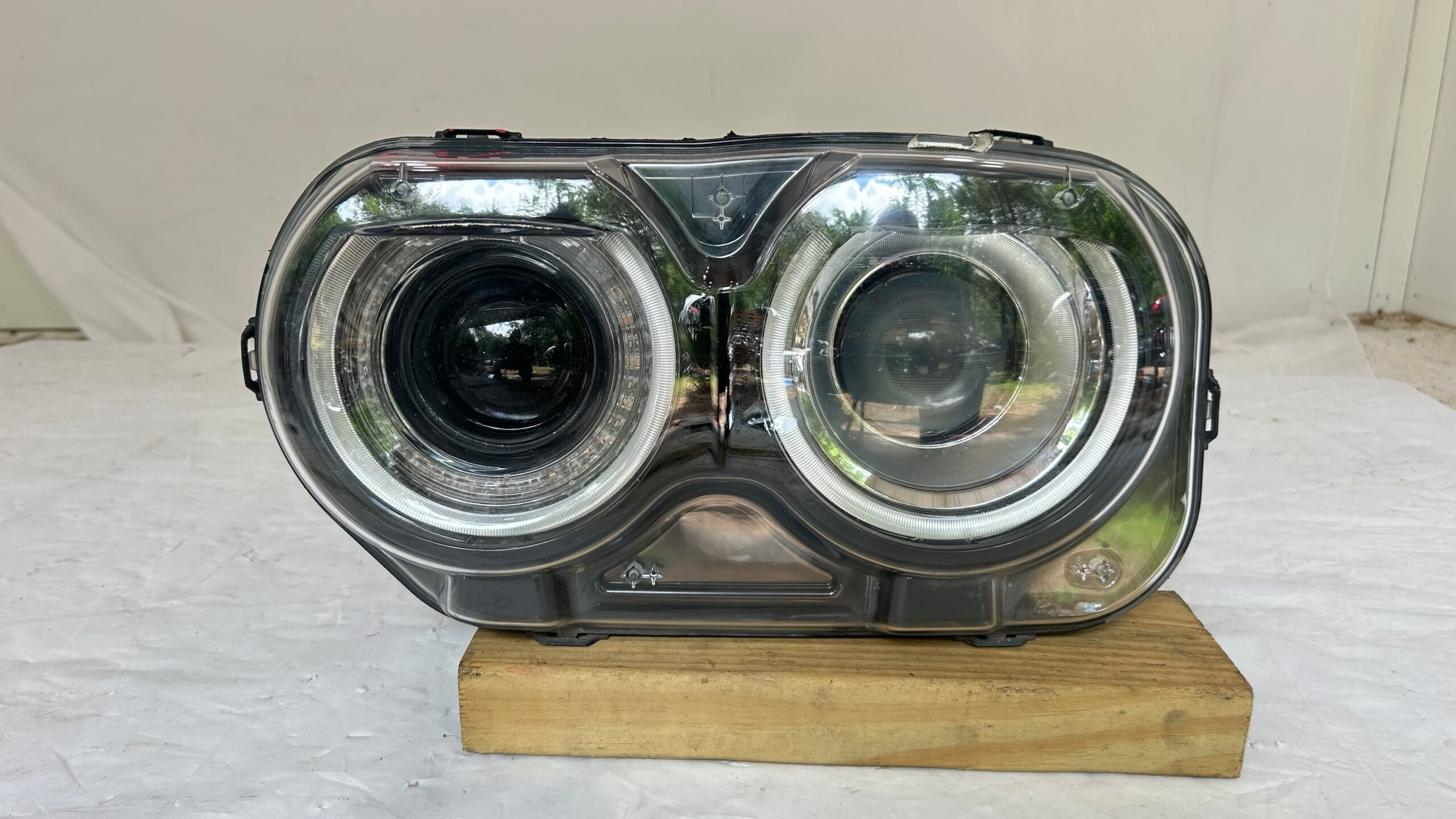 2015-2023 Dodge Challenger Driver Headlight HID Xenon