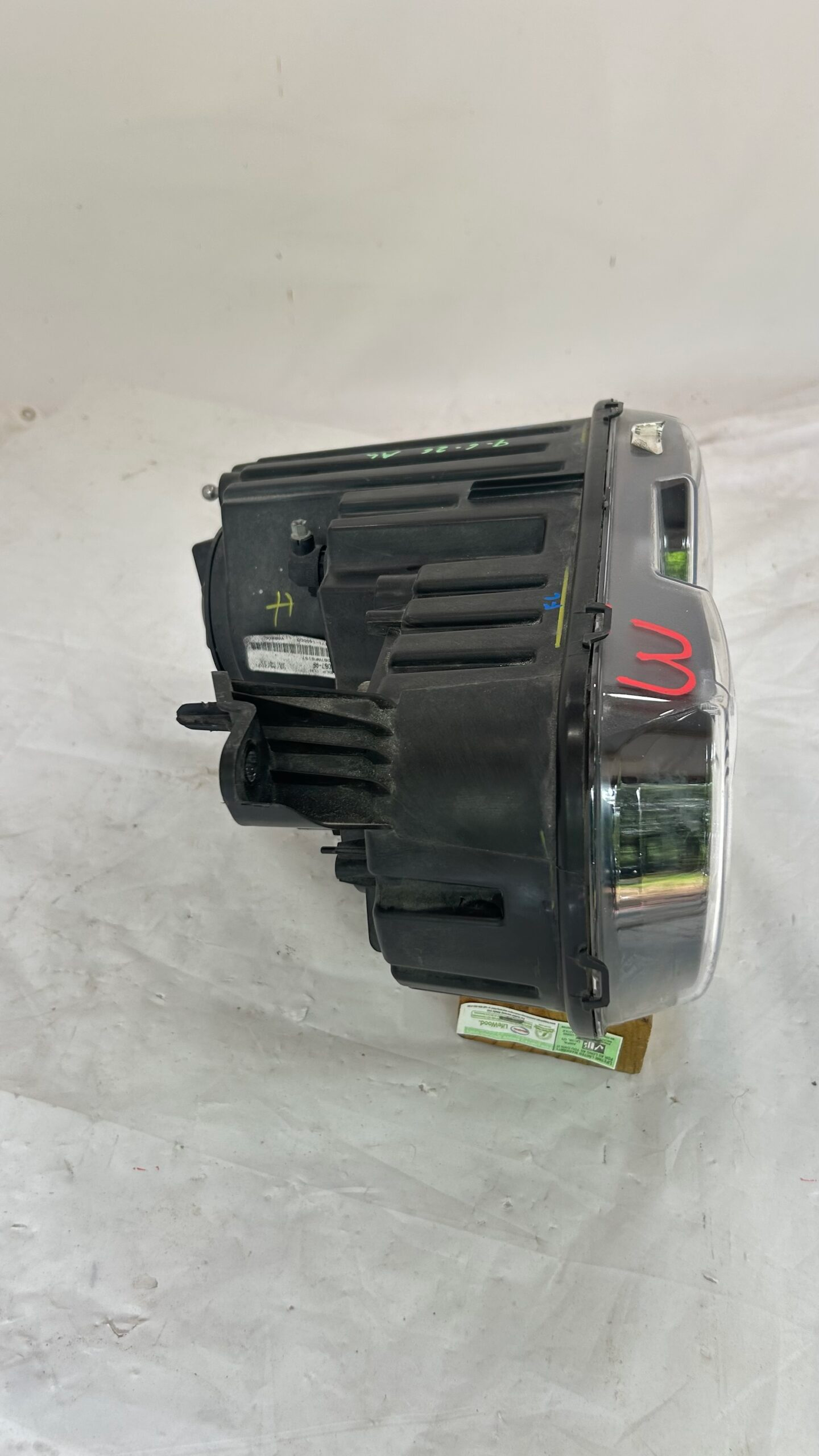 2015-2023 Dodge Challenger Driver Headlight HID Xenon