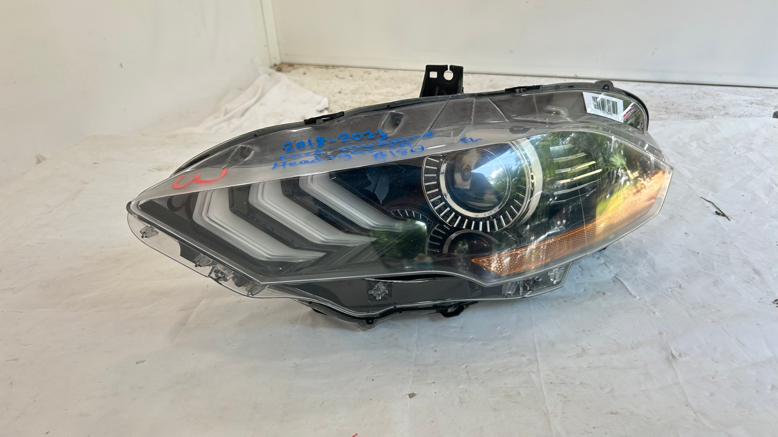 2018-2023 Ford Mustang Driver Headlight