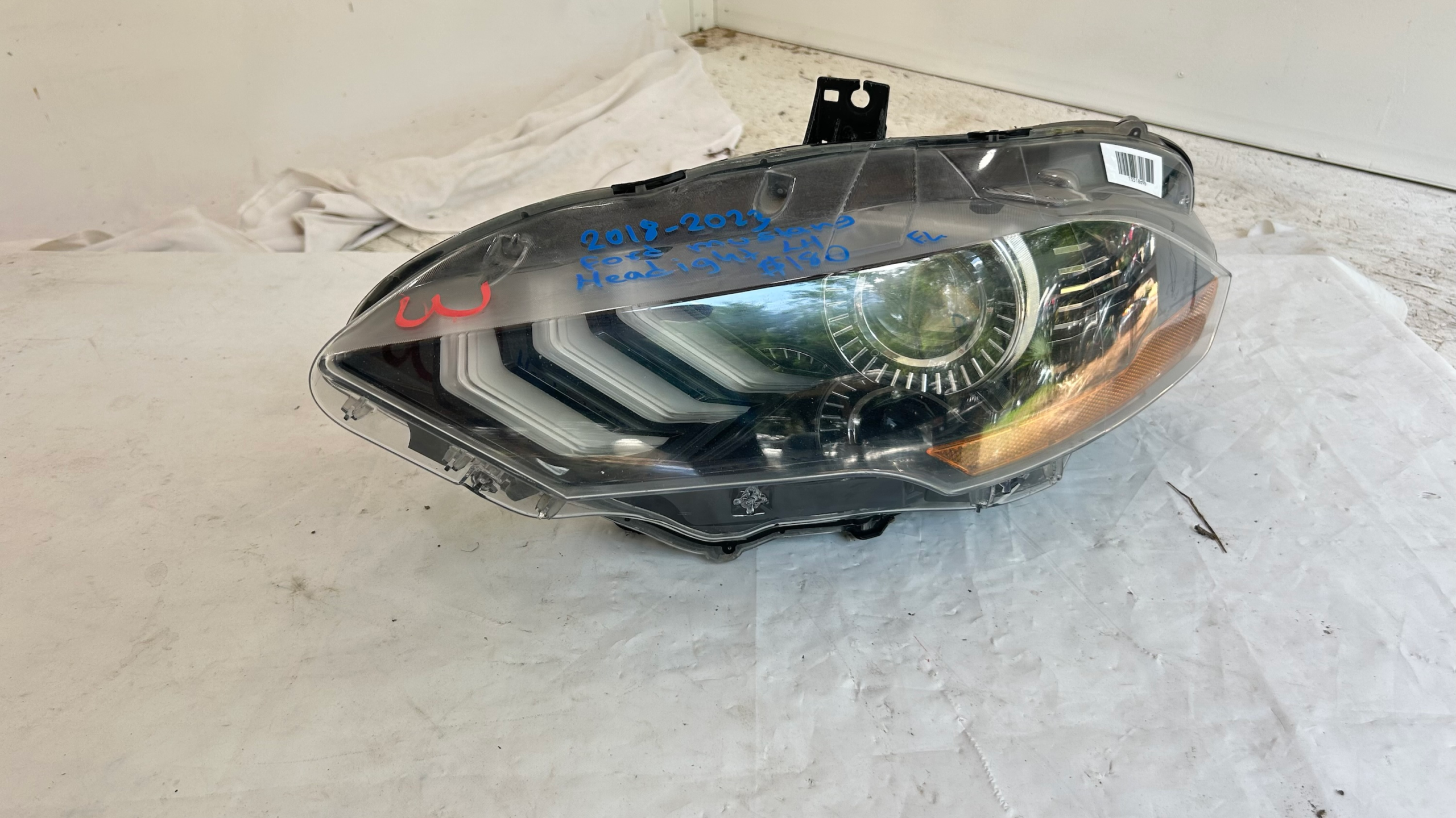 2018-2023 Ford Mustang Driver Headlight