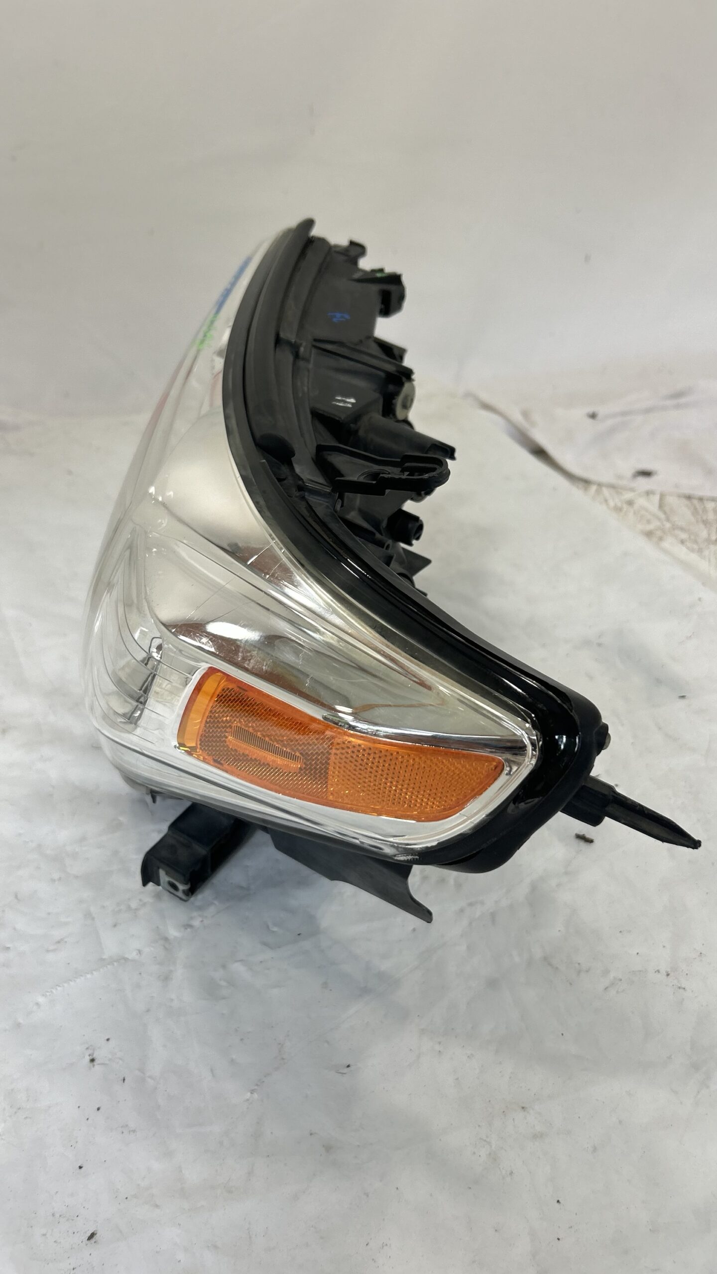 2007-2011 Toyota Land Cruiser Driver Headlight Halogen