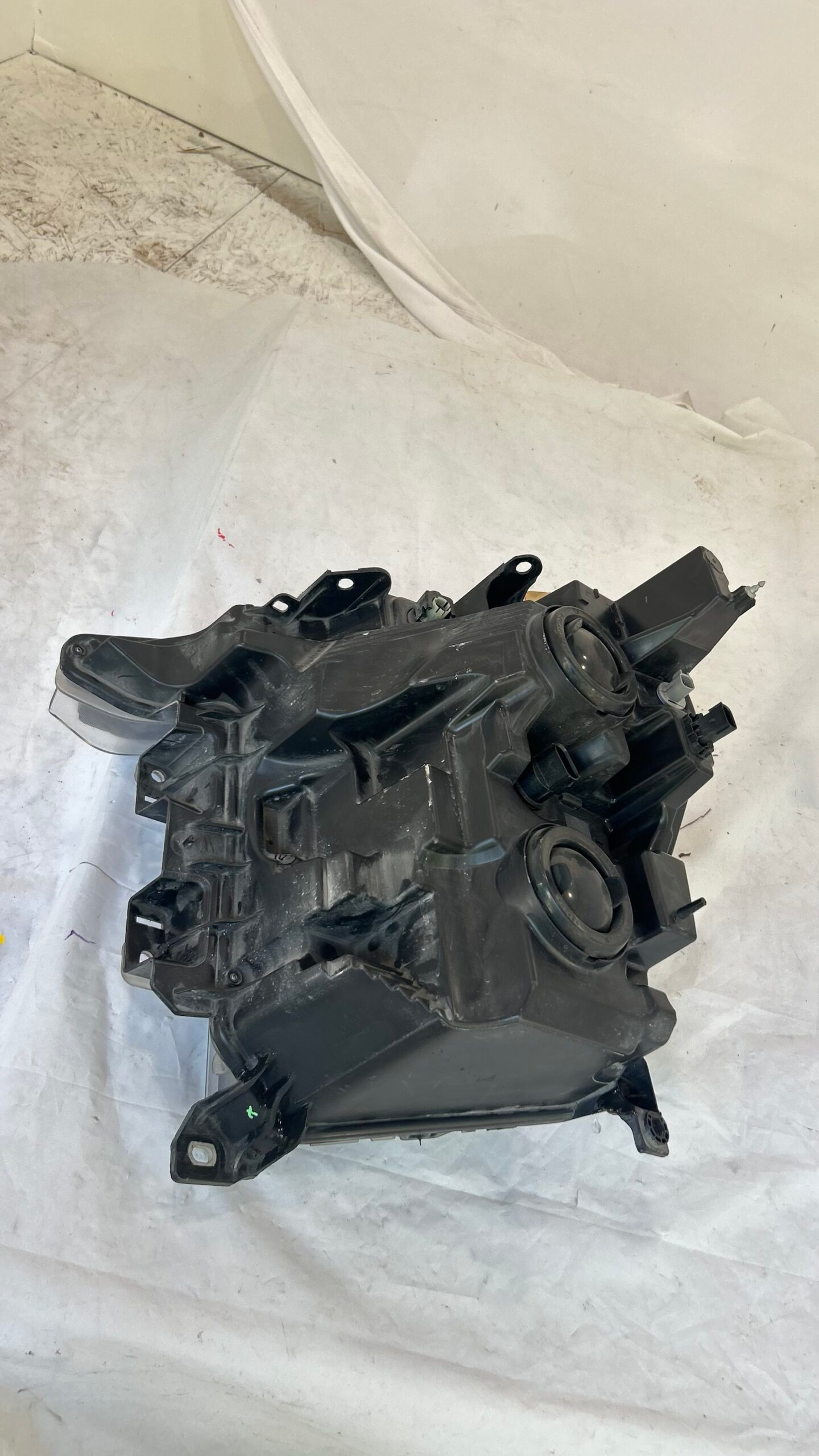 2021-2013 Ford F-150 Passenger Headlight Halogen