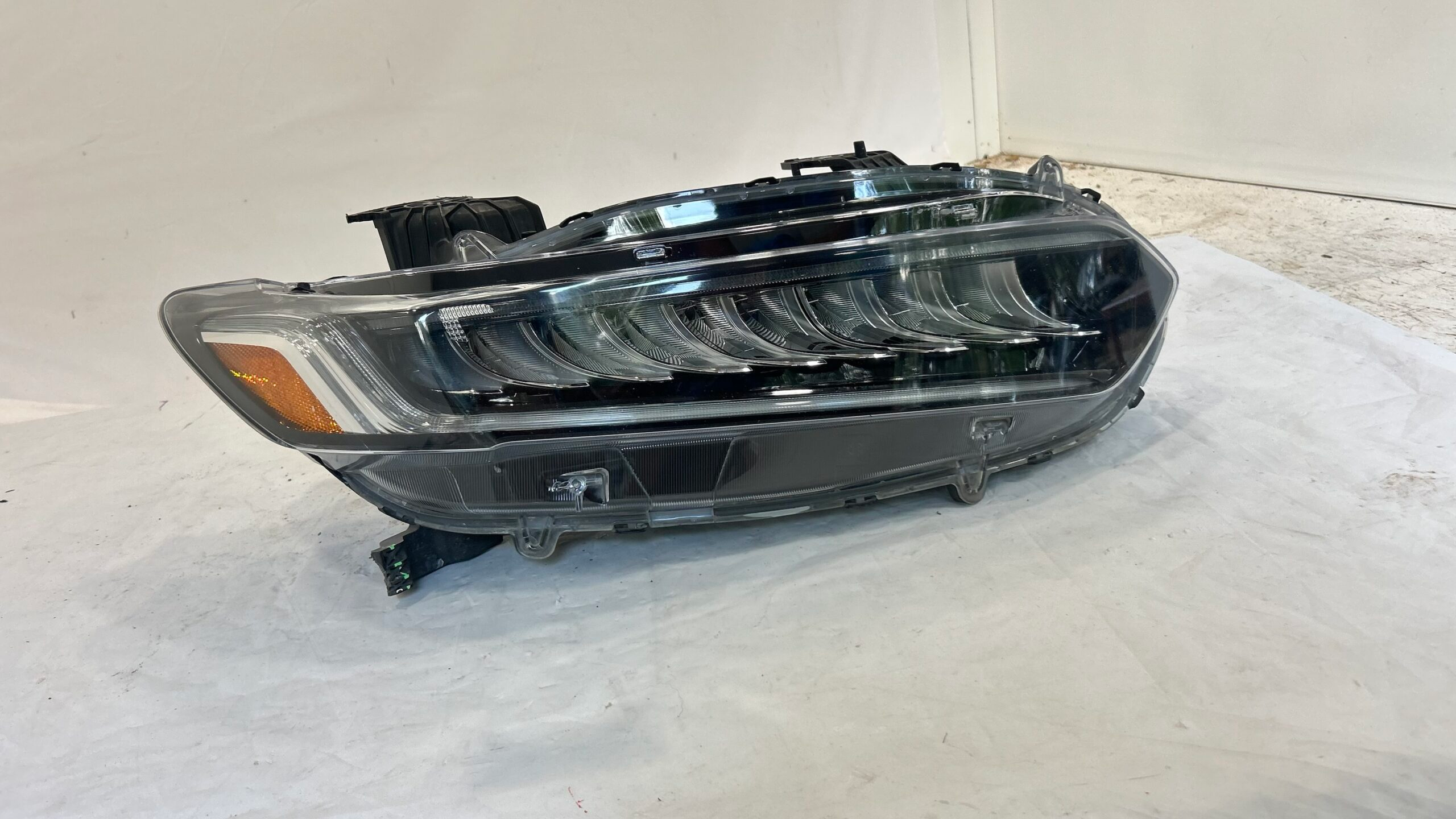 2018-2022 Honda Accord Passenger Headlight Full LED