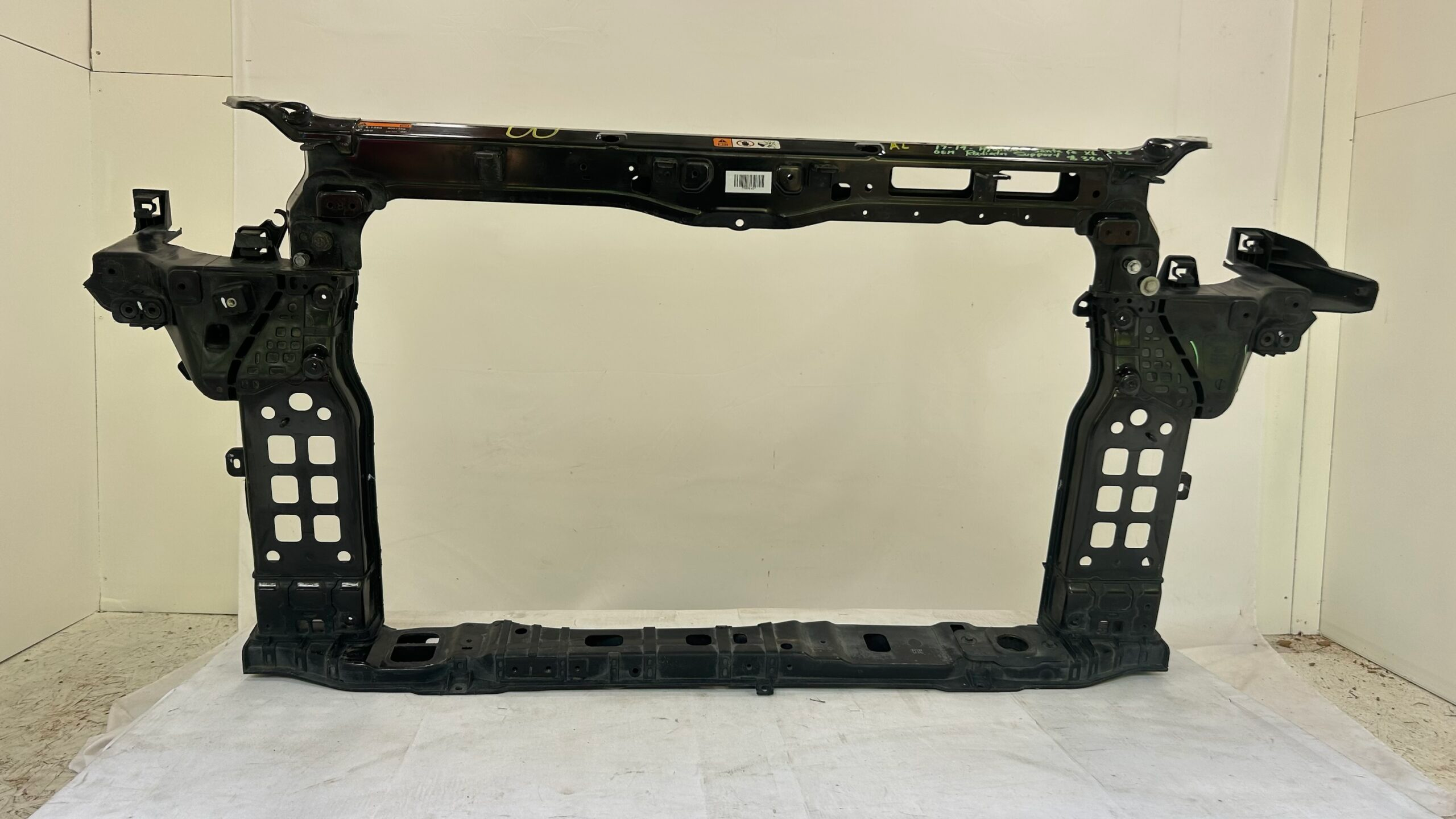 2017-2019 Hyundai Santa Fe Radiator Support