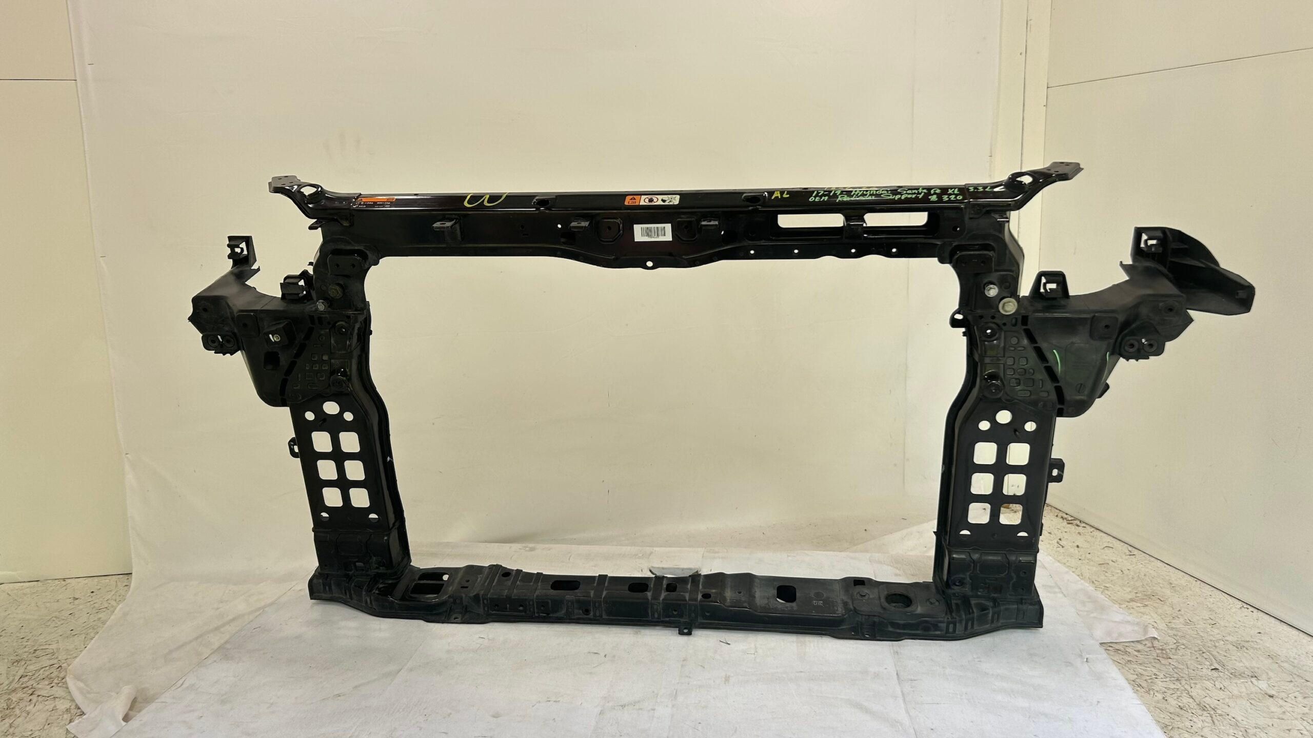 2017-2019 Hyundai Santa Fe Radiator Support