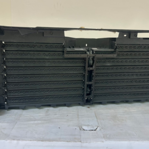 2018-2024 Lincoln Navigator air Shutter - Image 3