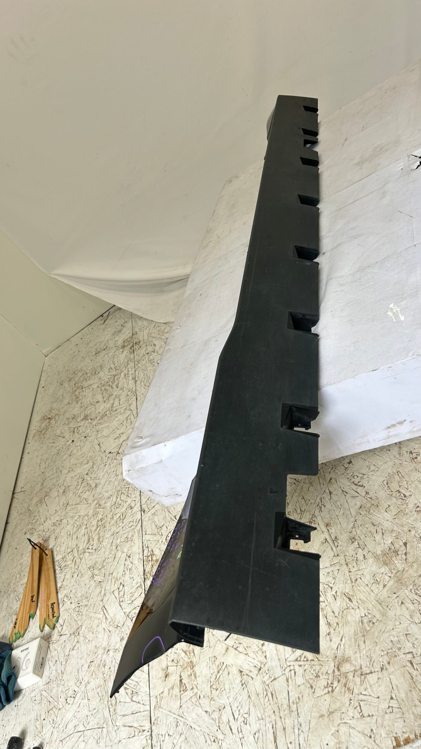 2024-2026 Ford Mustang Passenger Rocker Molding
