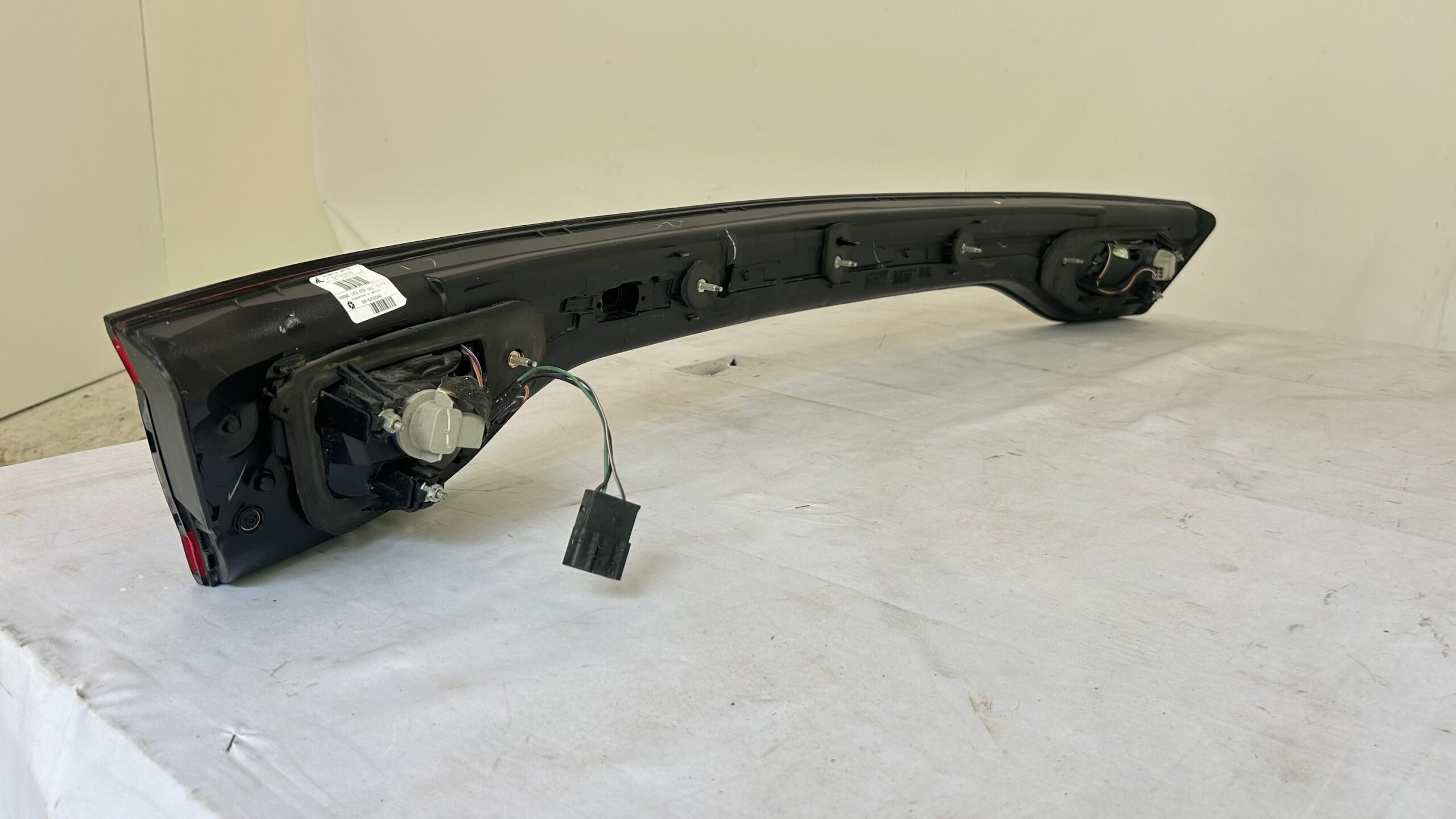 2012-2016 Dodge Dart Trunk Center Taillight Panel