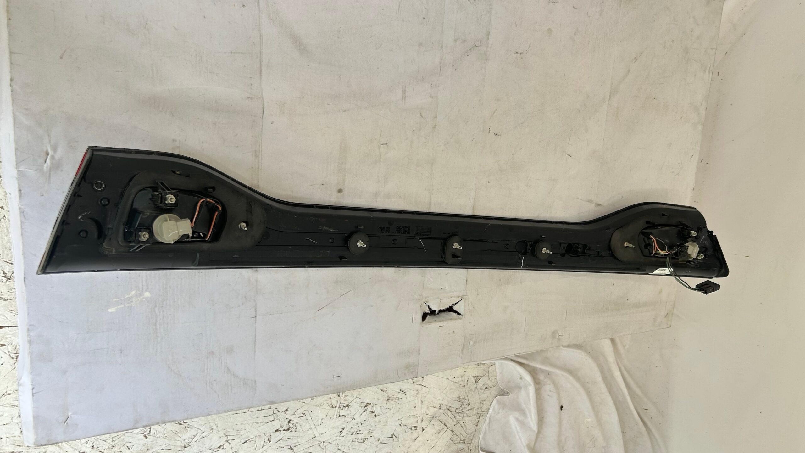 2012-2016 Dodge Dart Trunk Center Taillight Panel