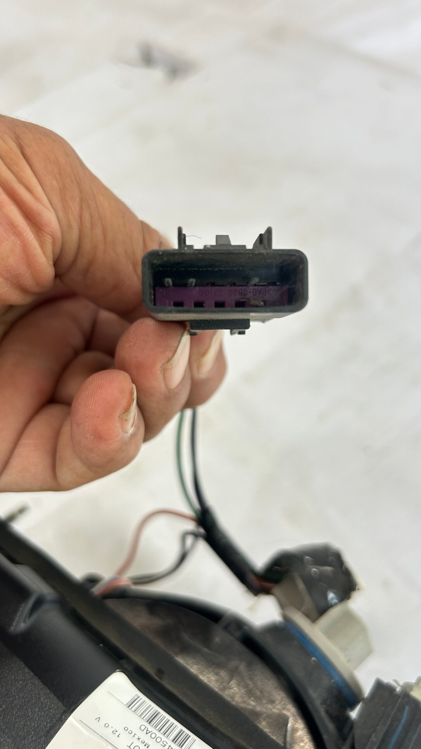 2012-2016 Dodge Dart Trunk Center Taillight Panel