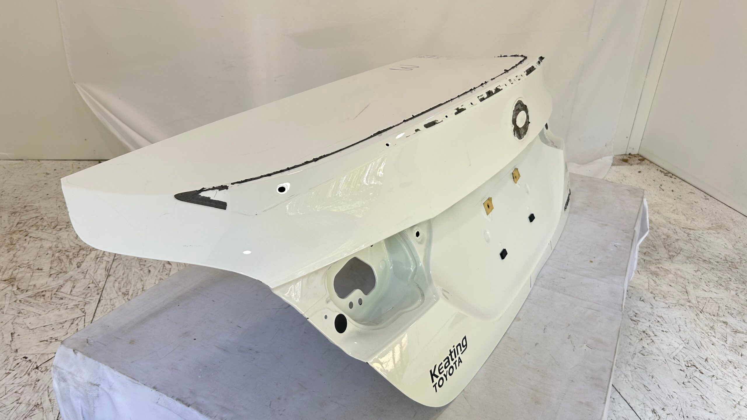2018-2024 Toyota Camry Trunk Lid
