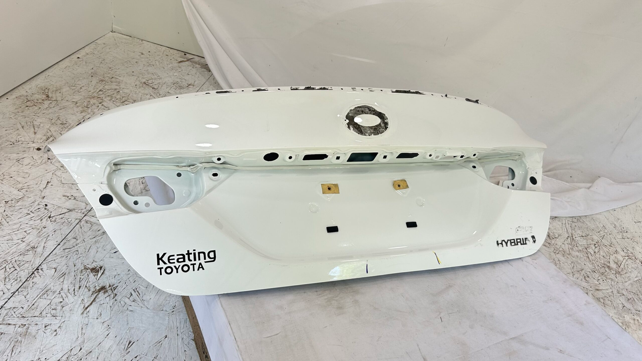 2018-2024 Toyota Camry Trunk Lid
