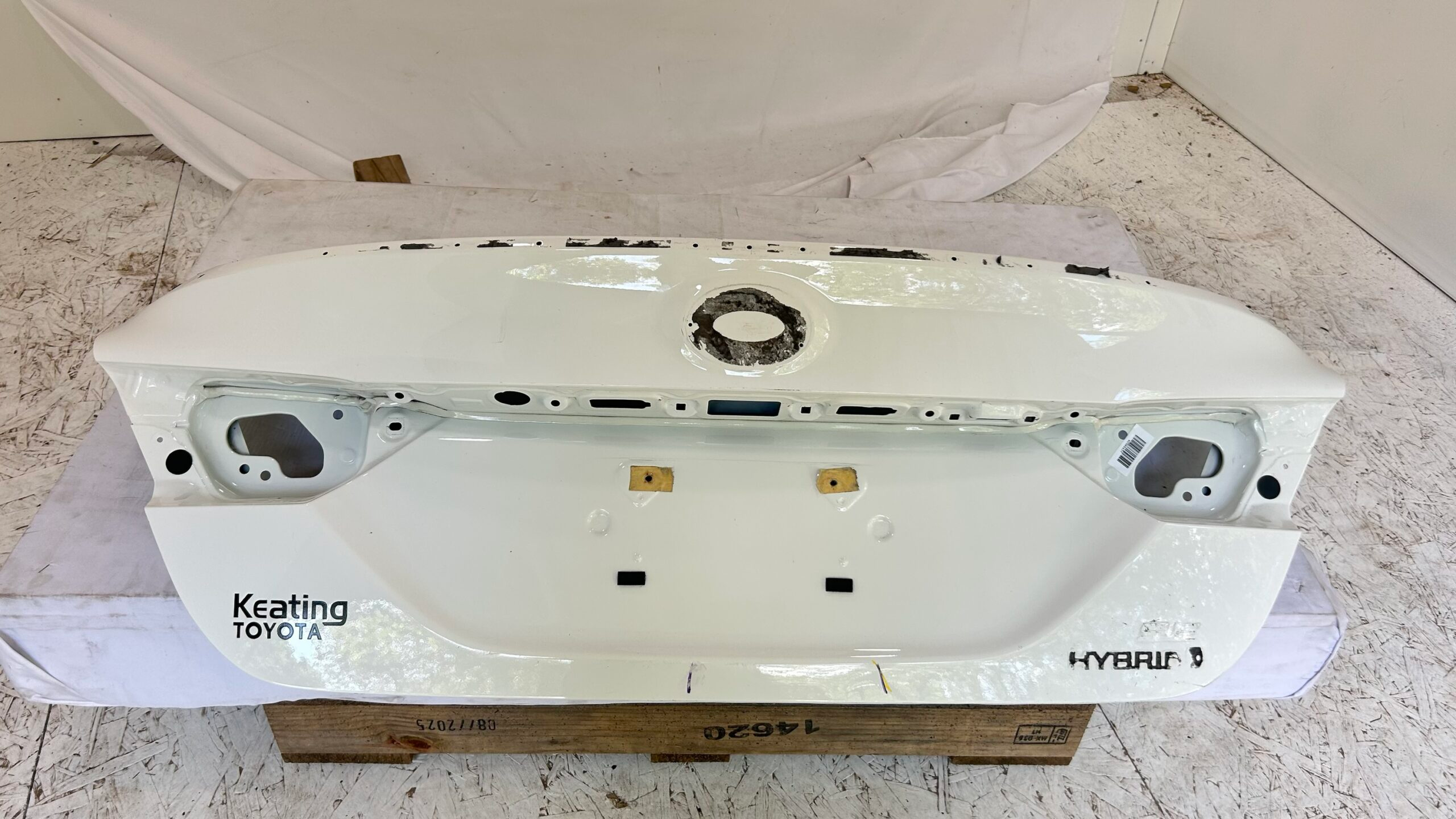 2018-2024 Toyota Camry Trunk Lid