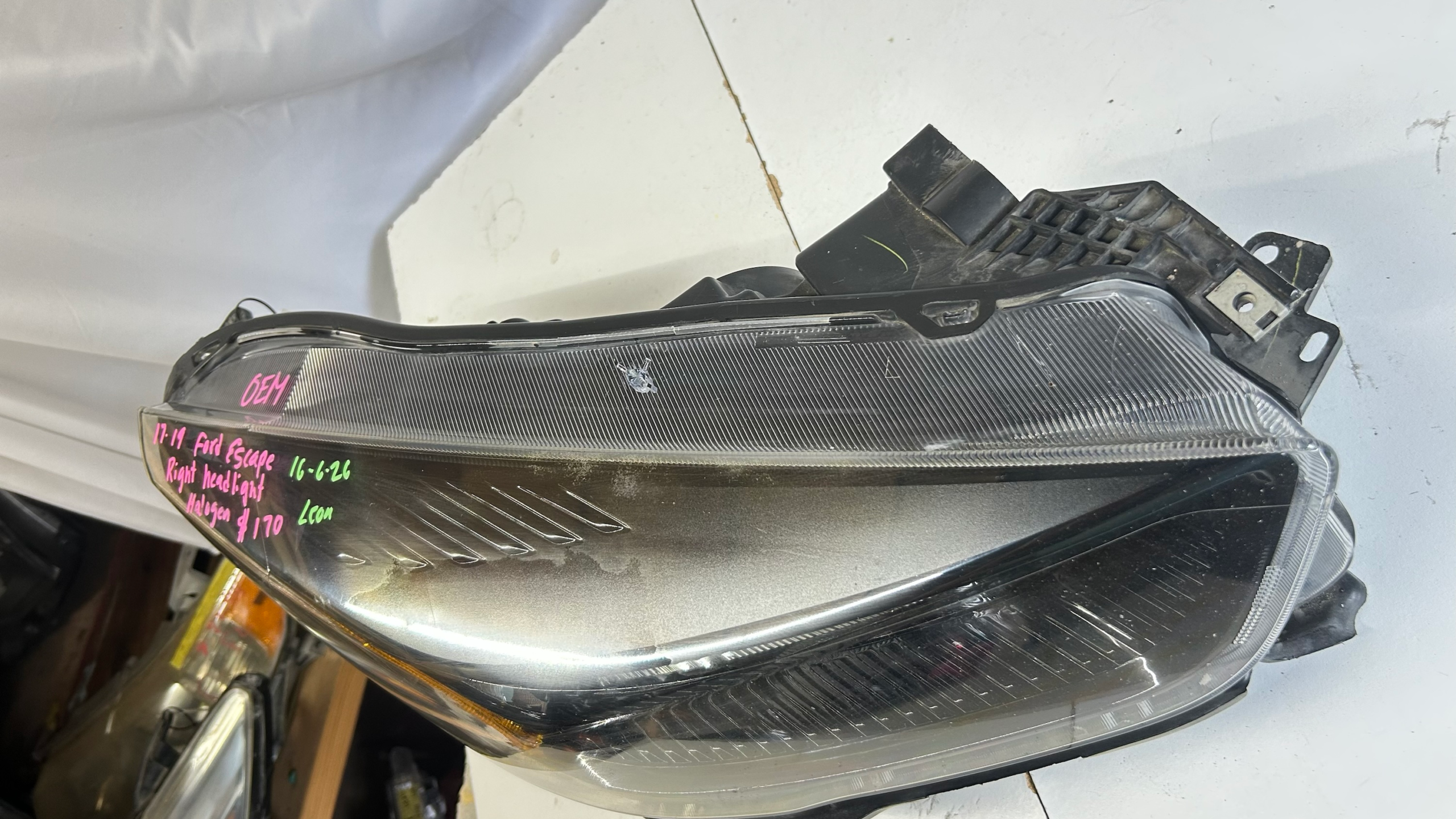 2017-2019 Ford Escape  passenger side halogen headlight