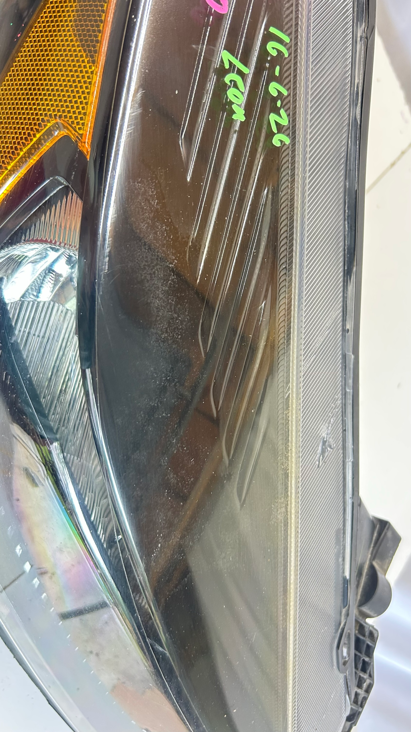 2017-2019 Ford Escape  passenger side halogen headlight