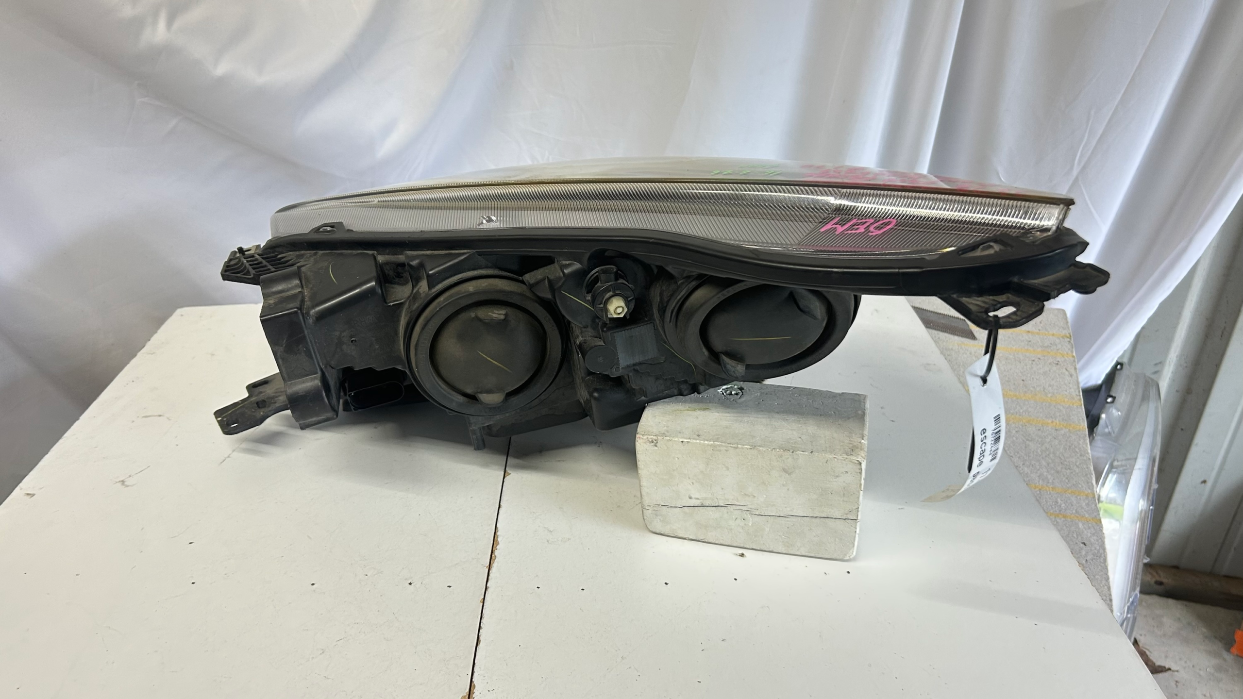 2017-2019 Ford Escape  passenger side halogen headlight
