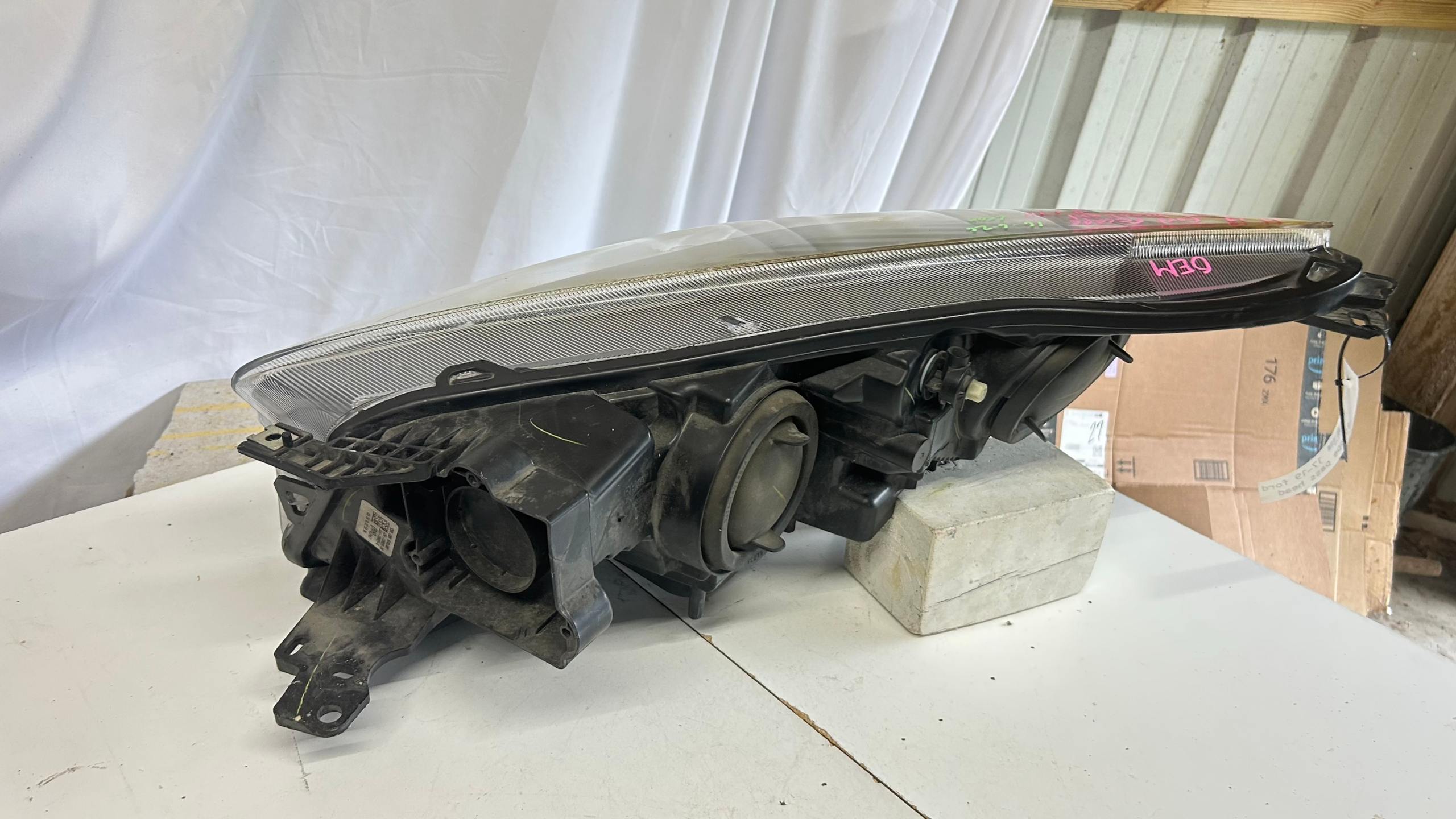 2017-2019 Ford Escape  passenger side halogen headlight