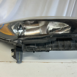 2017-2019 Ford Escape  passenger side halogen headlight - Image 3