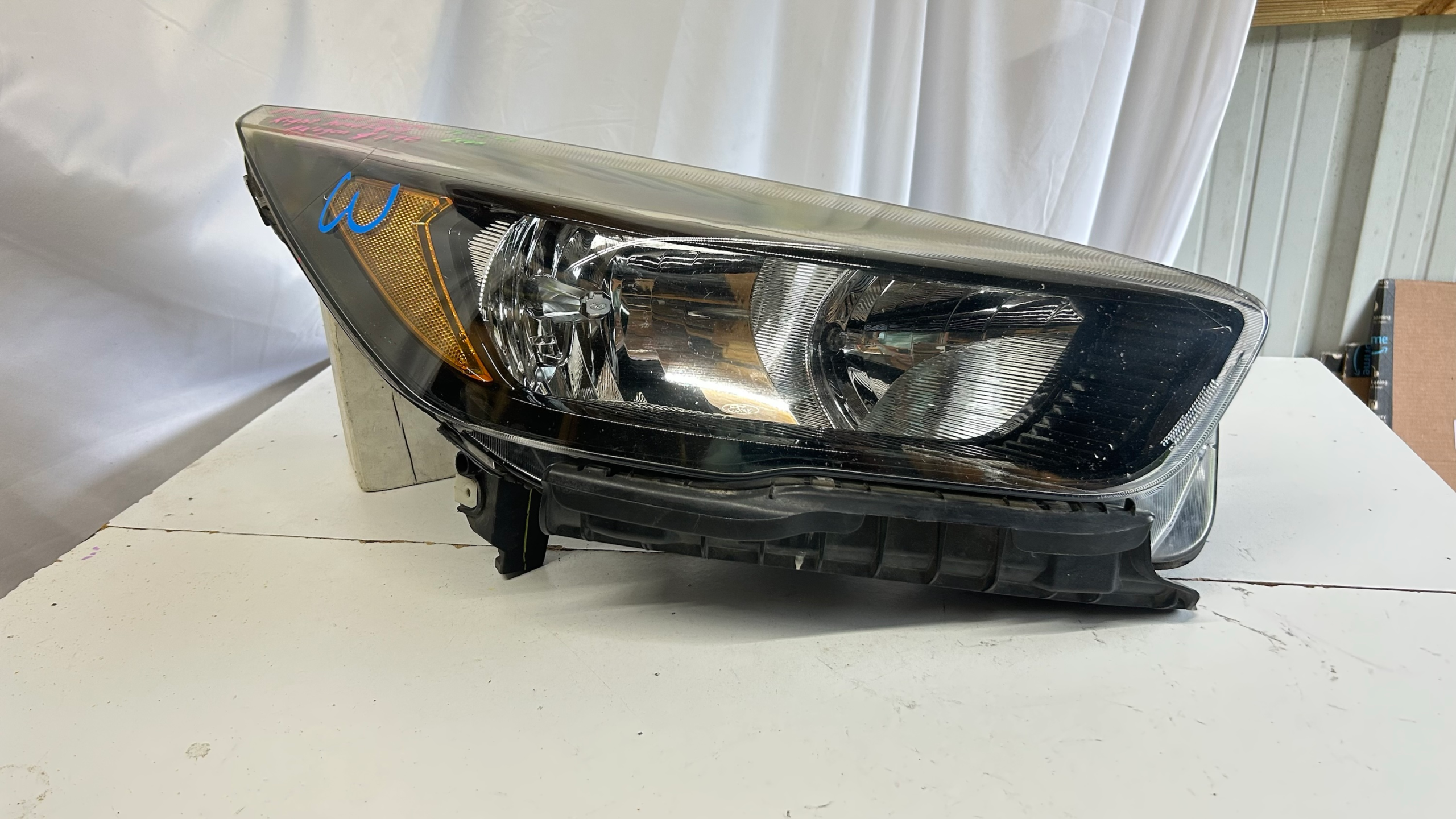 2017-2019 Ford Escape  passenger side halogen headlight