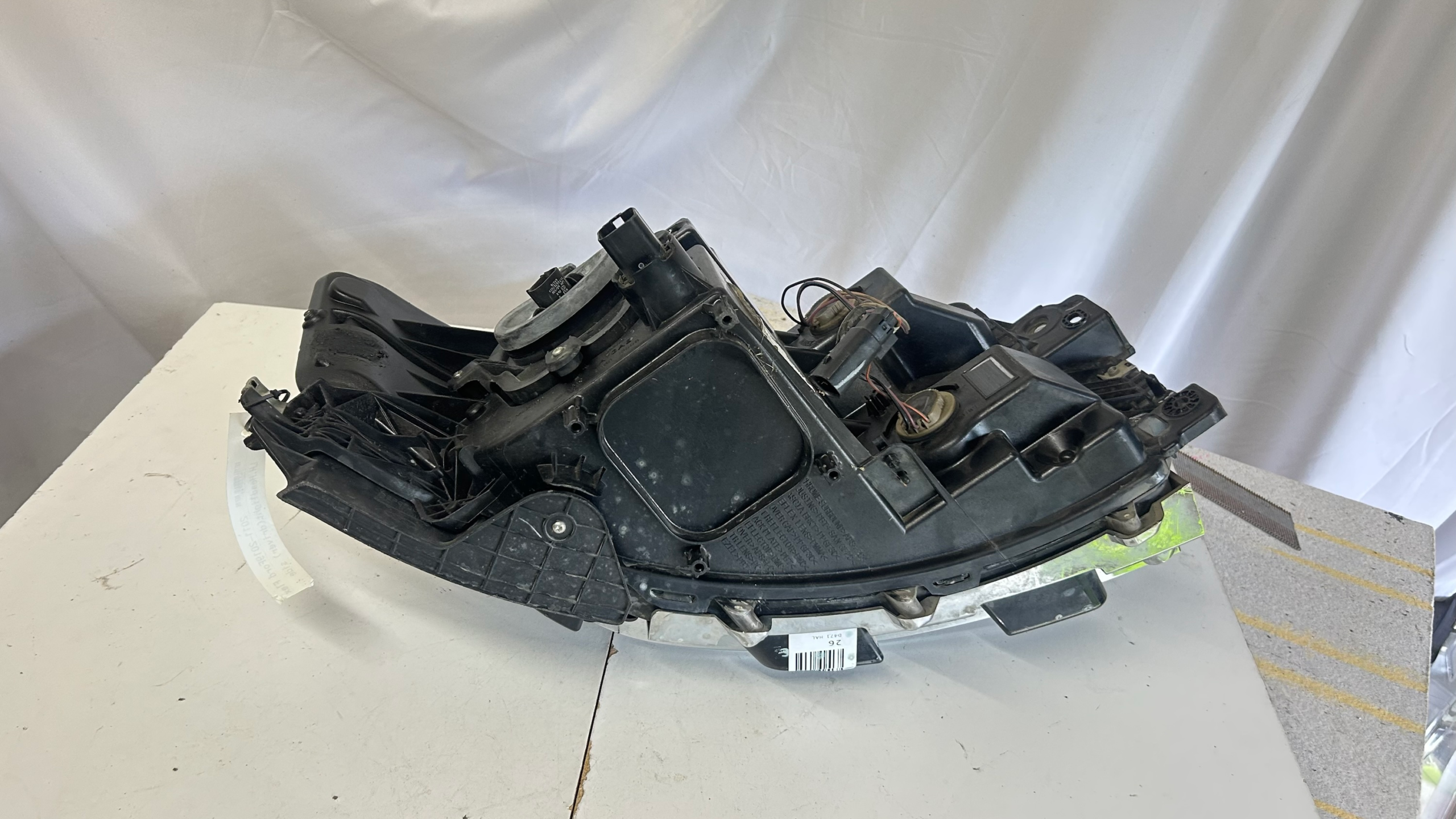 2013-2019 Ford Flex Driver side halogen headlight