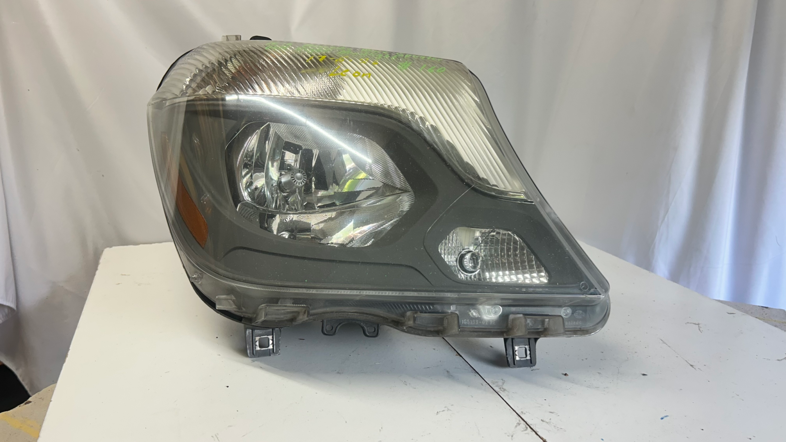 2014-2018 Mercedes Benz Sprinter passenger headlight