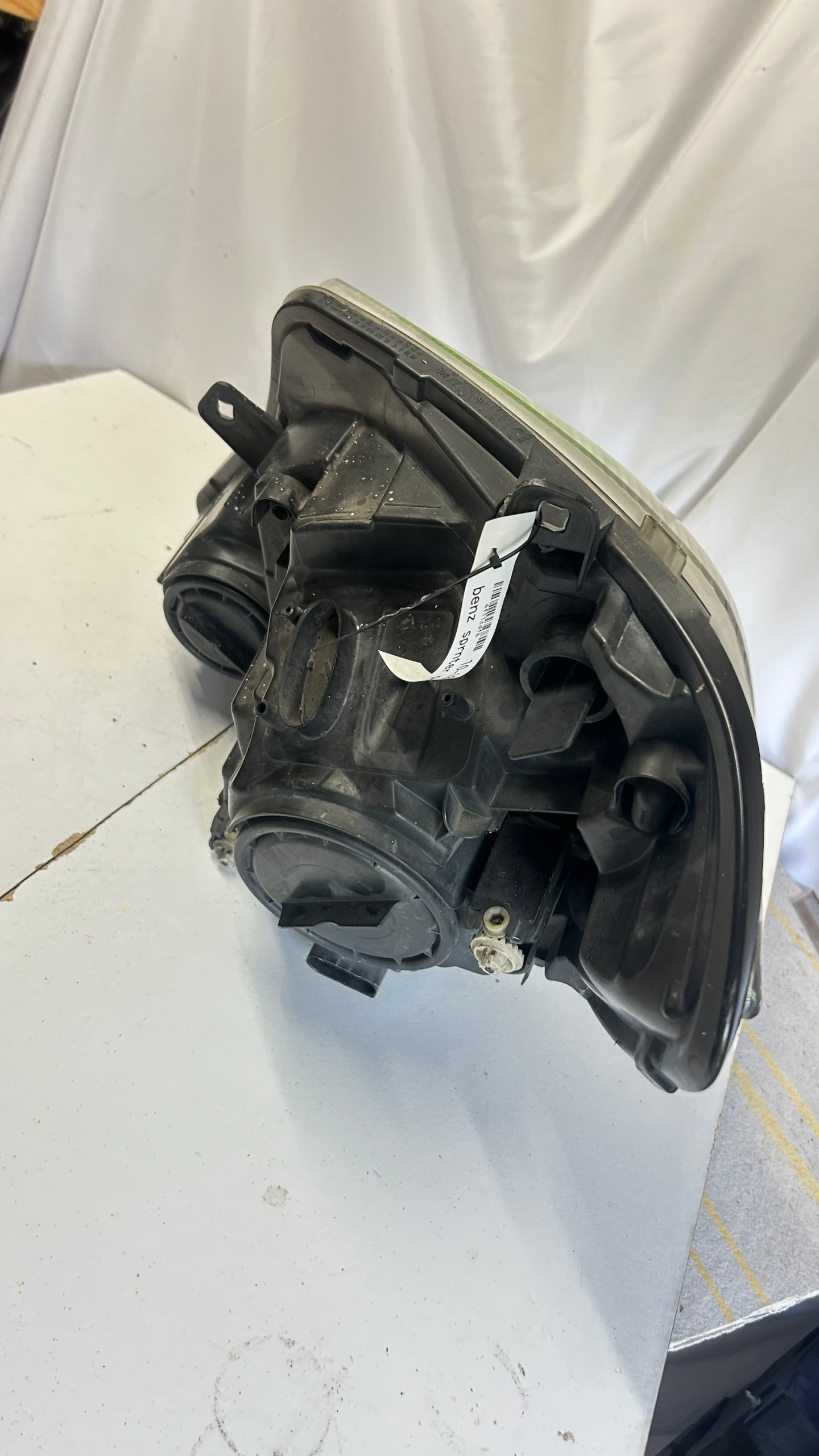 2014-2018 Mercedes Benz Sprinter passenger headlight