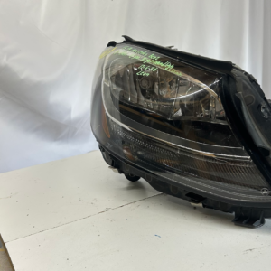 2015-2018 Mercedes Benz C class C300 passenger side halogen headlight - Image 10