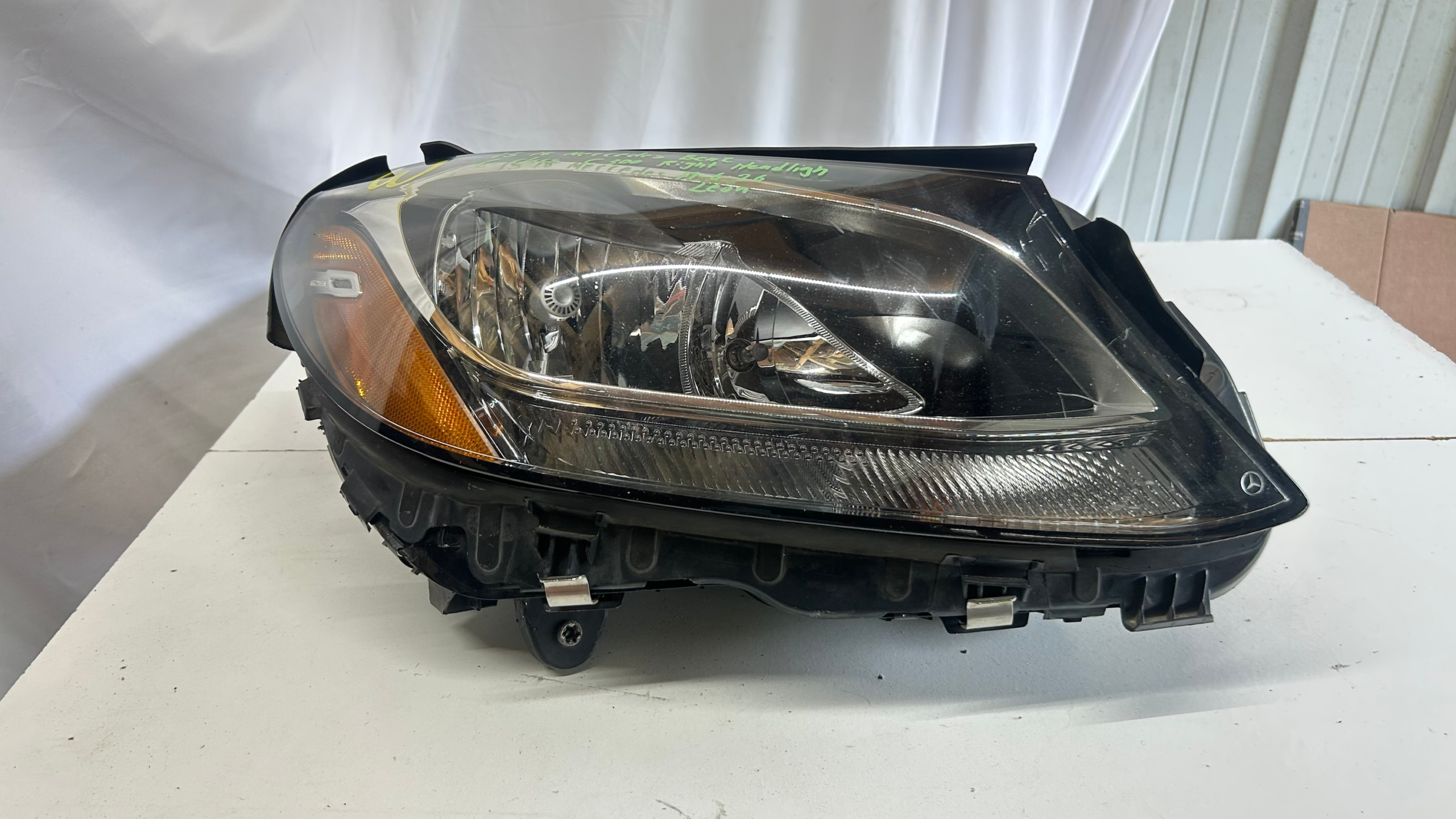 2015-2018 Mercedes Benz C class C300 passenger side halogen headlight