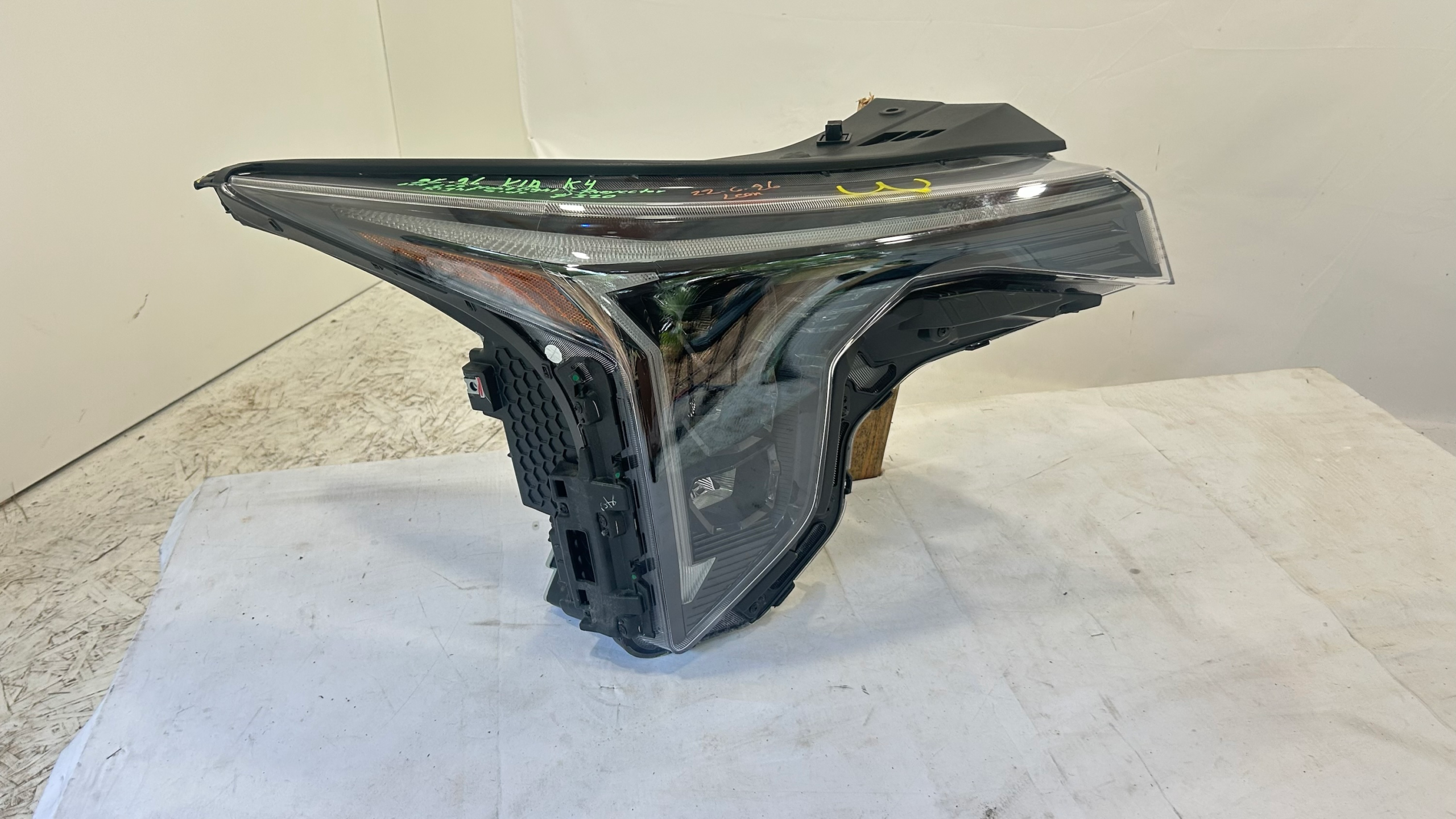 2025-2026 KIA K4 Passenger LED Headlight
