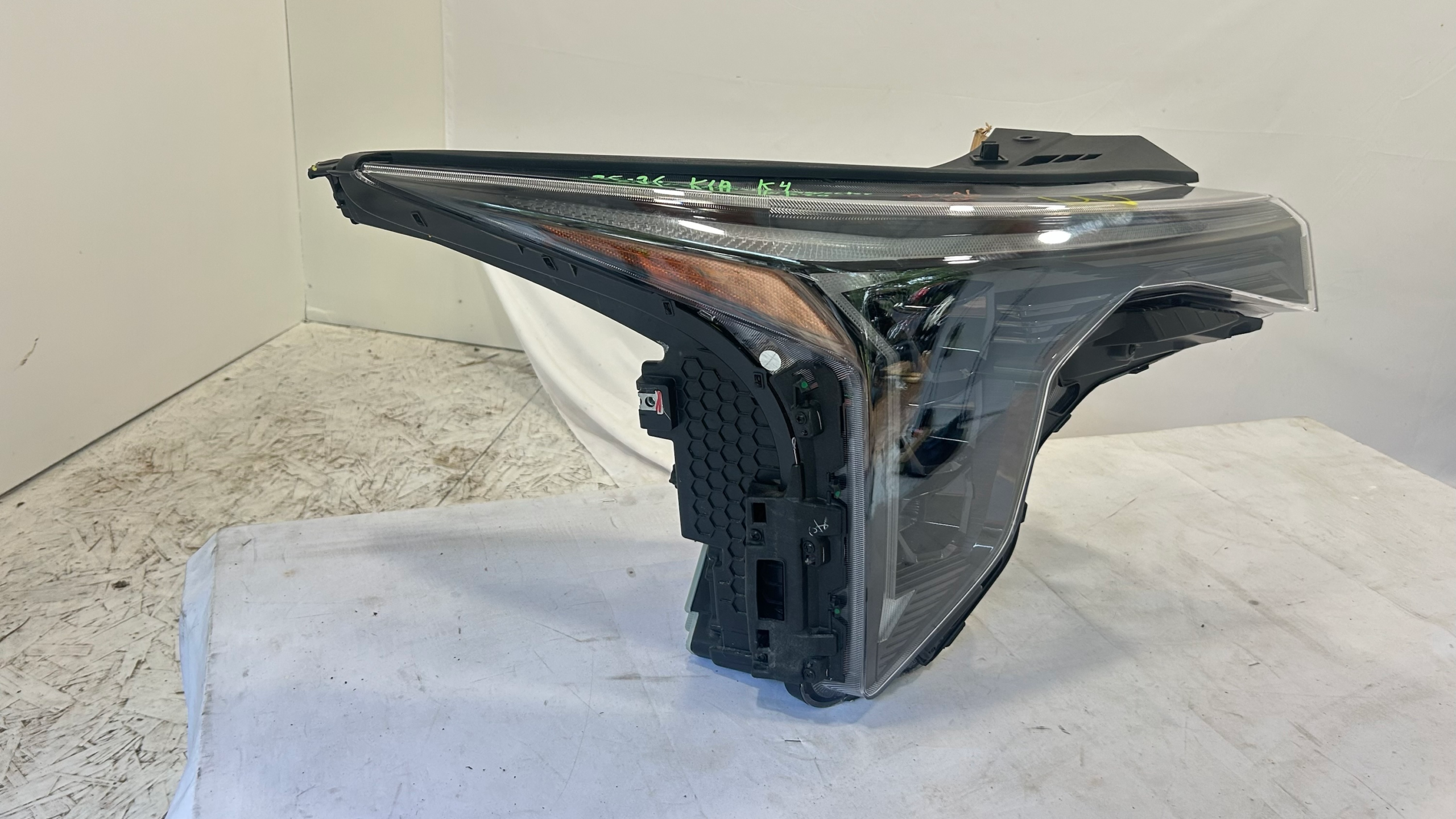 2025-2026 KIA K4 Passenger LED Headlight